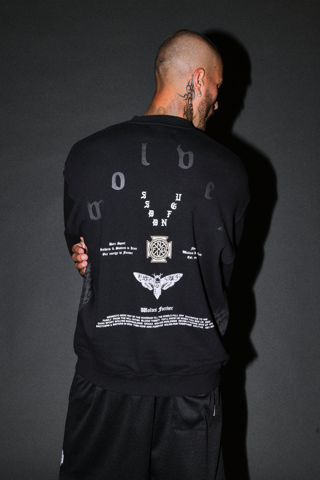 Lineage Frvr London Crewneck in Black