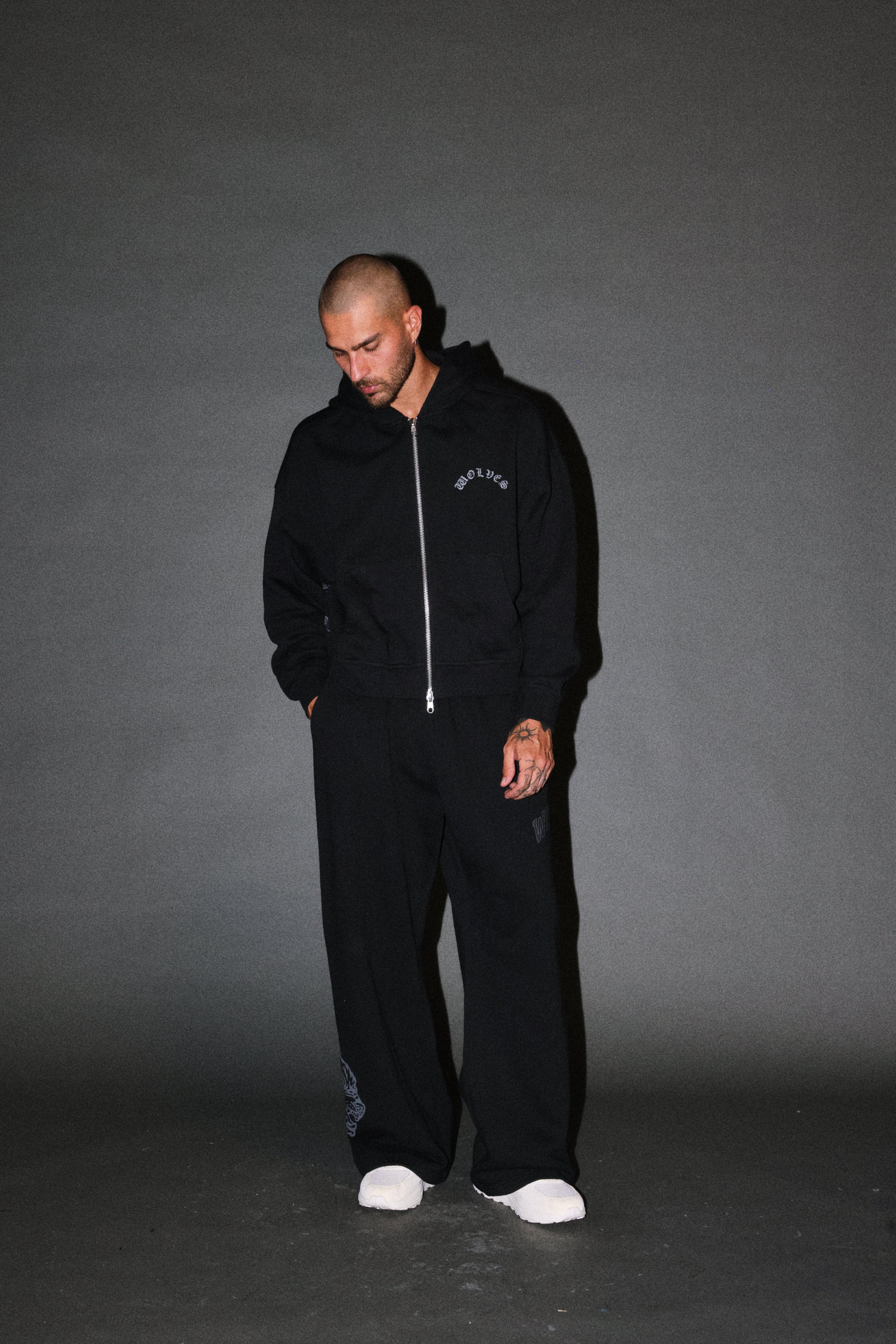 Wolves Never Back Down V2 Vex Double Zip Hoodie in Black