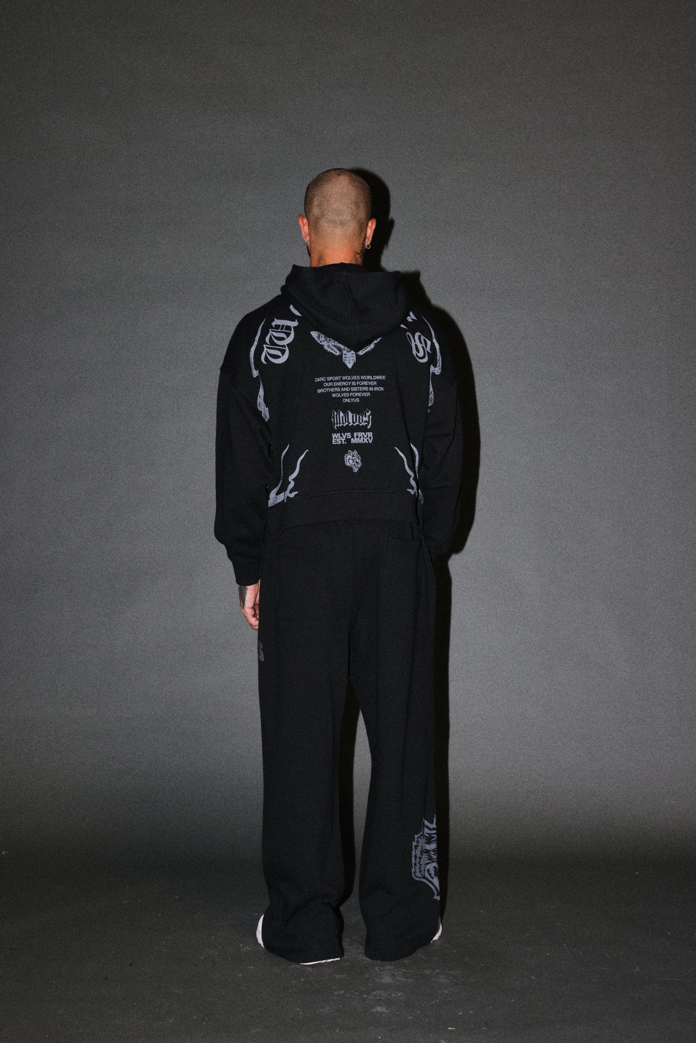 Wolves Never Back Down V2 Vex Double Zip Hoodie in Black