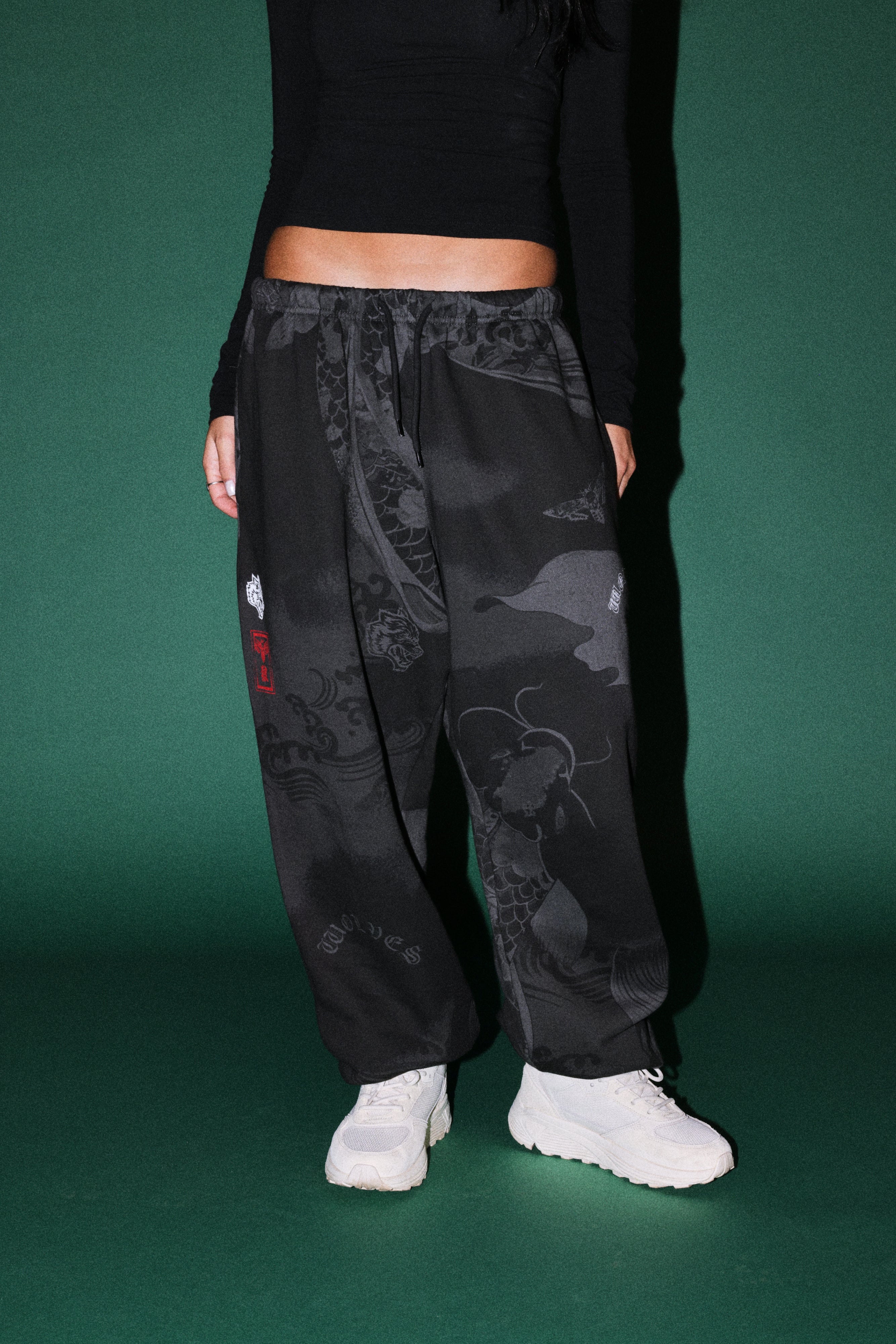 Darc Koi Lightweight Lounger Sweat Pants in Serenity Black