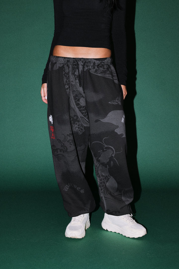 Darc Koi Lightweight Lounger Sweat Pants in Serenity Black