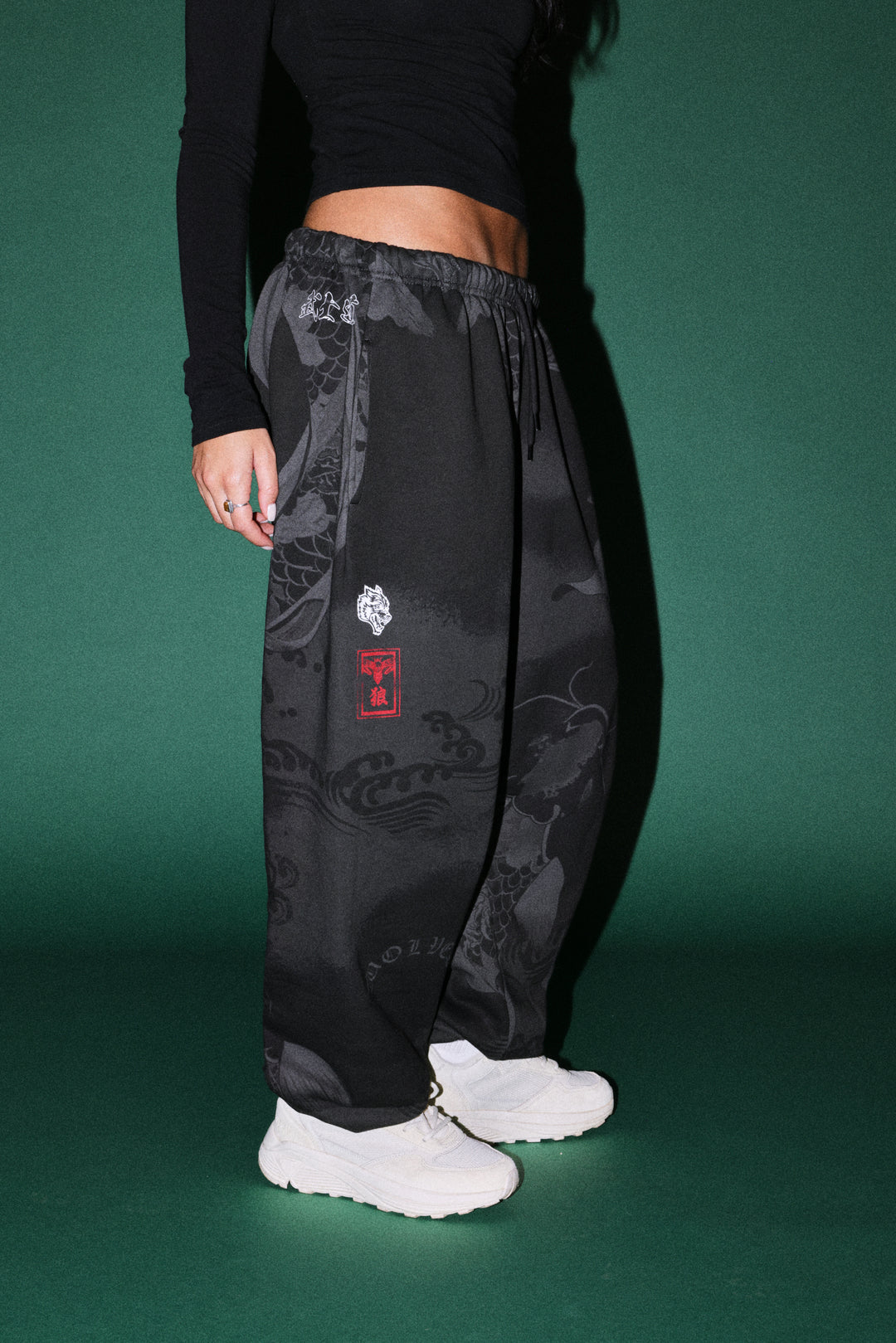 Darc Koi Lightweight Lounger Sweat Pants in Serenity Black