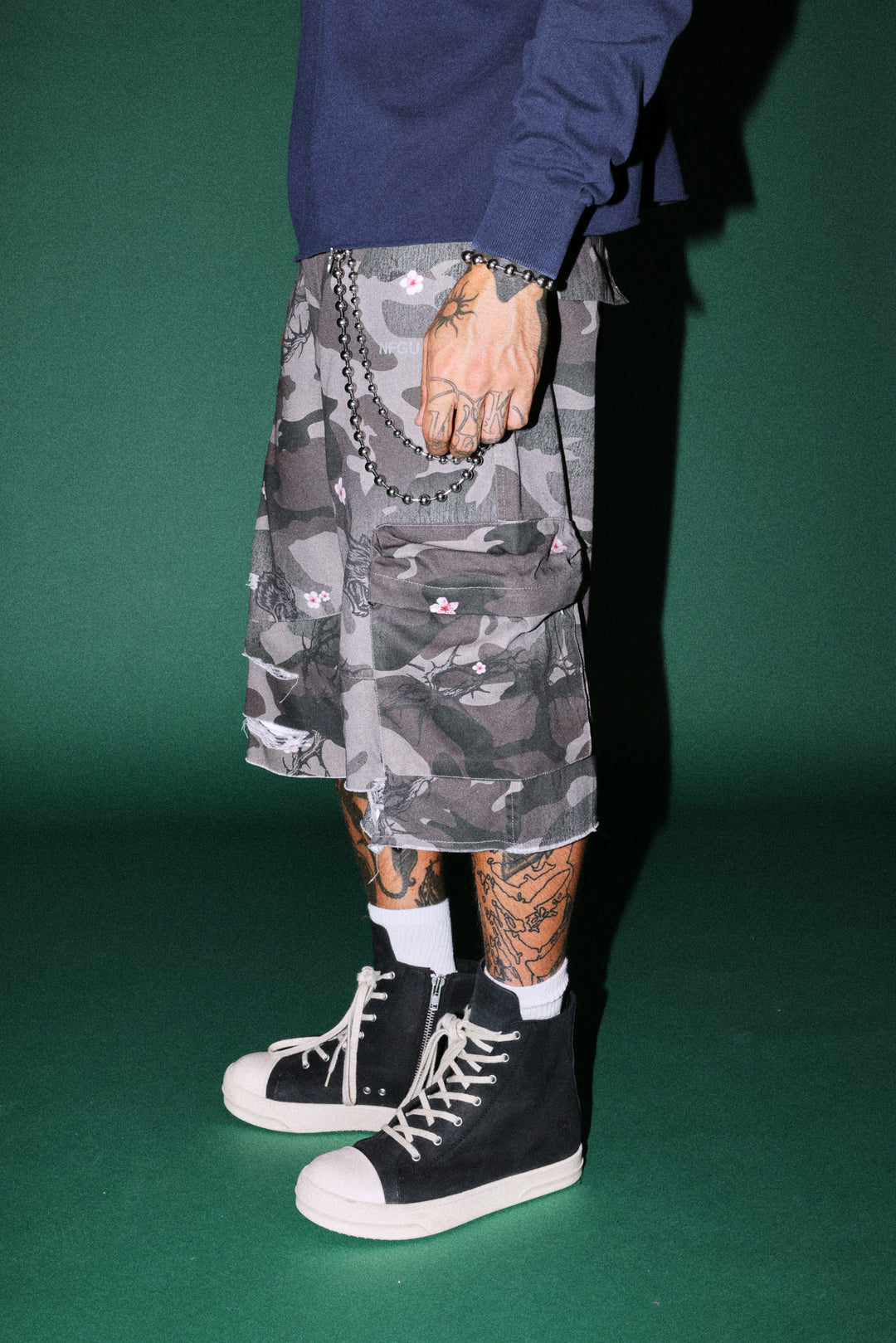Wolf Pyramid Duke Cargo Shorts in Warrior In A Garden Green Camo
