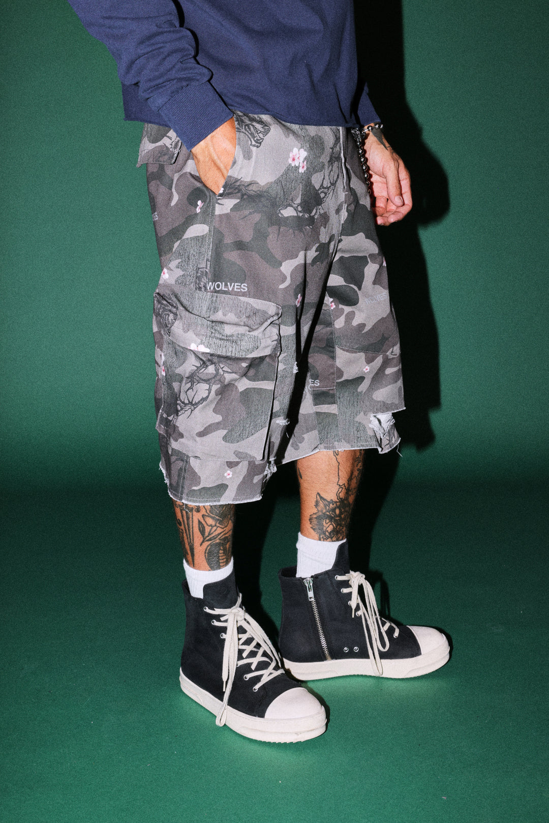 Wolf Pyramid Duke Cargo Shorts in Warrior In A Garden Green Camo