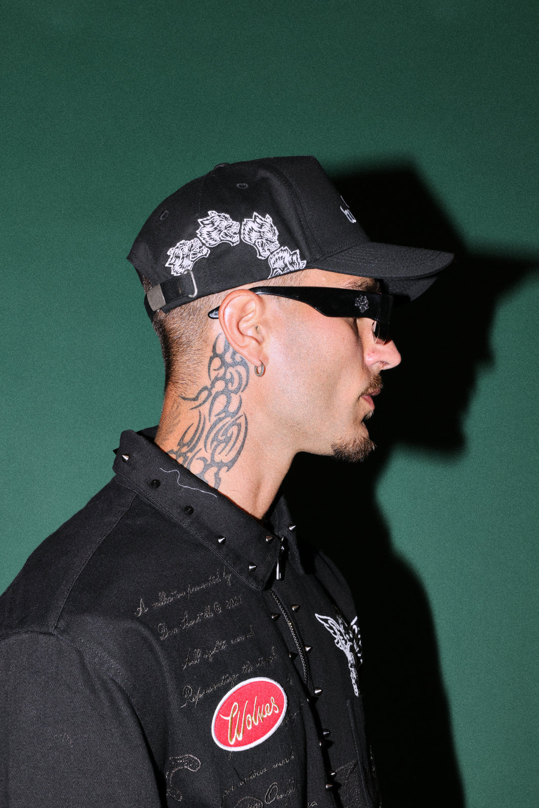 Surrounded Oni 5 Panel Hat in Black
