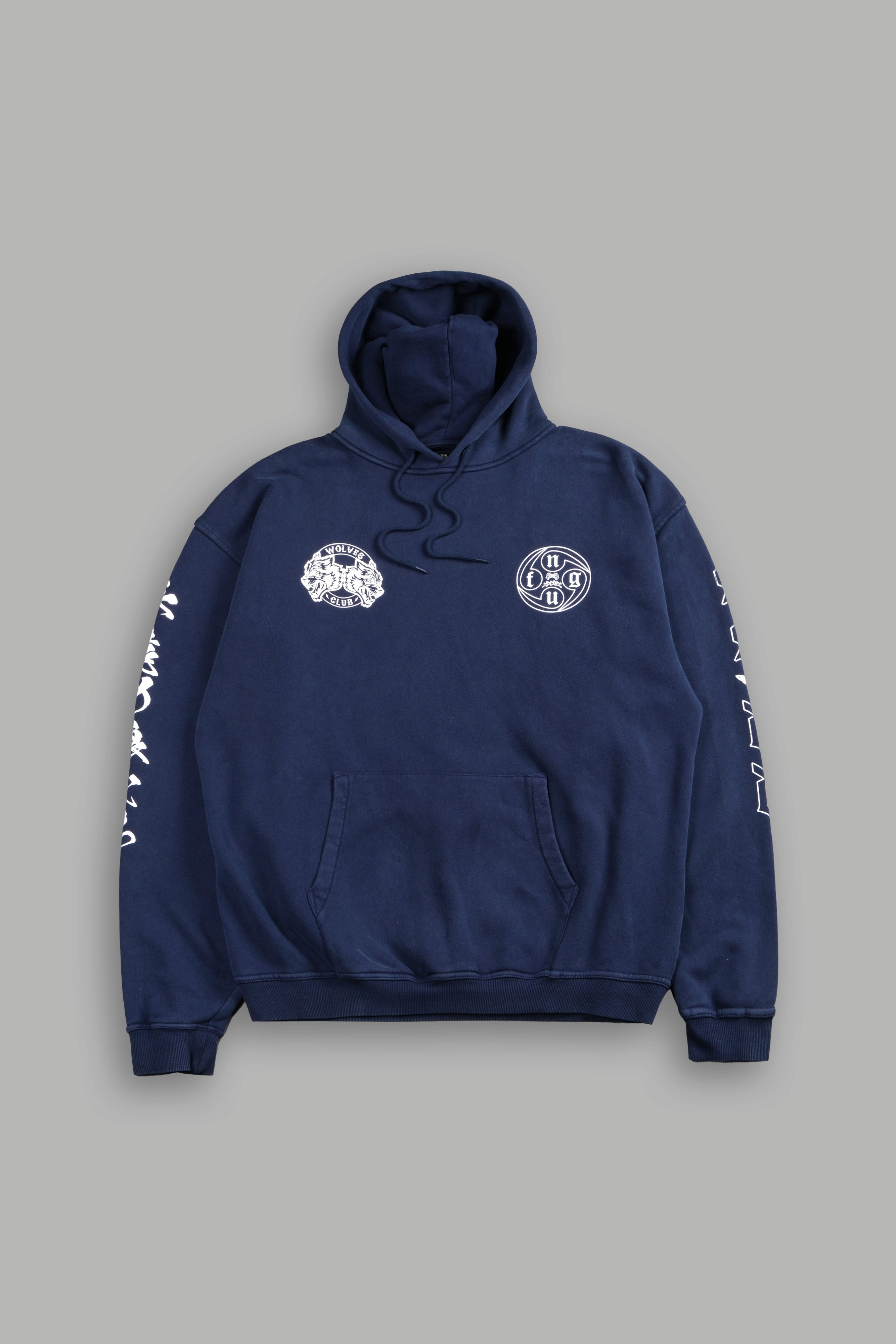 Kazoku Okami Bishop Hoodie in Navy