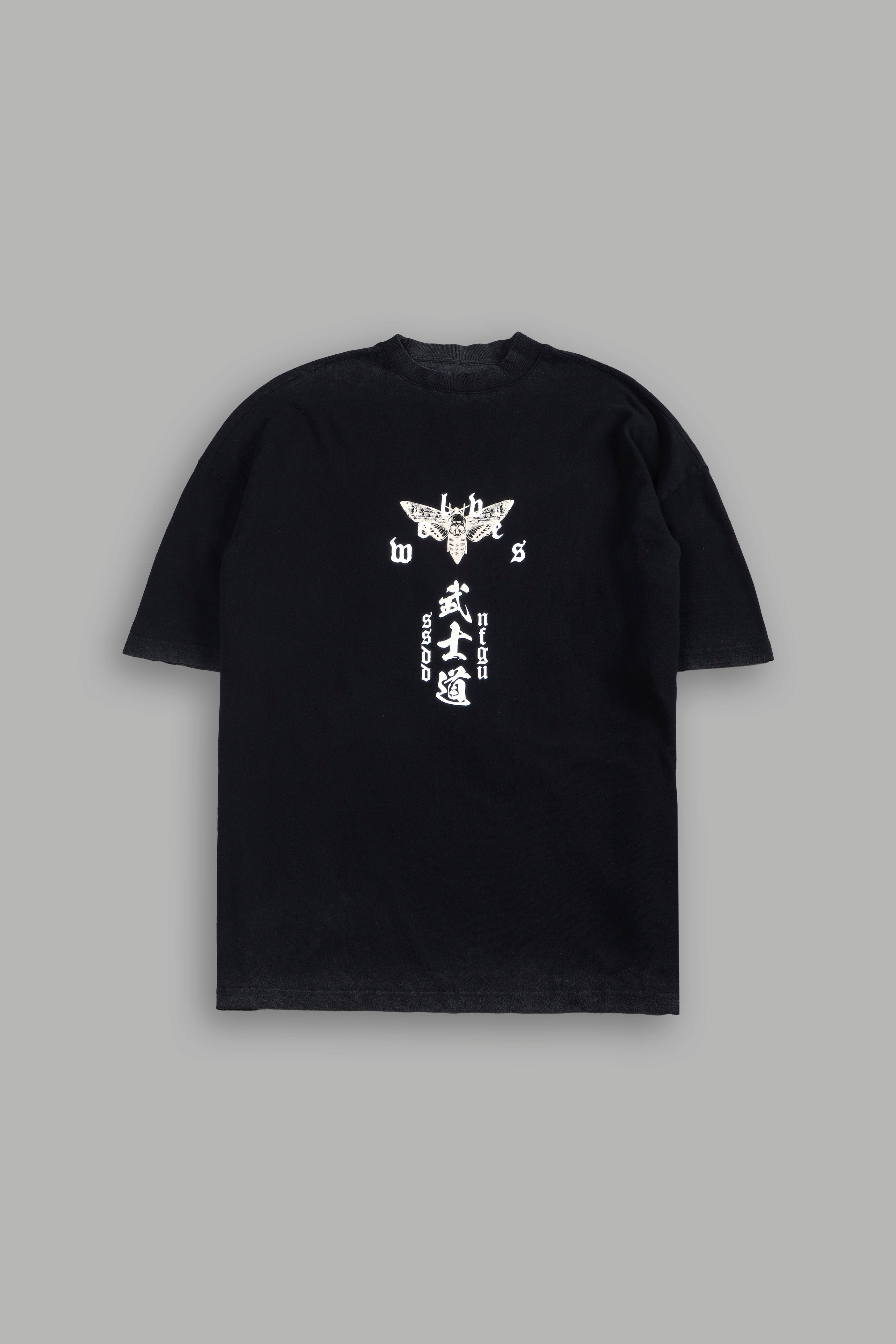 Shinigami'S Embrace Premium Oversized Tee in Black