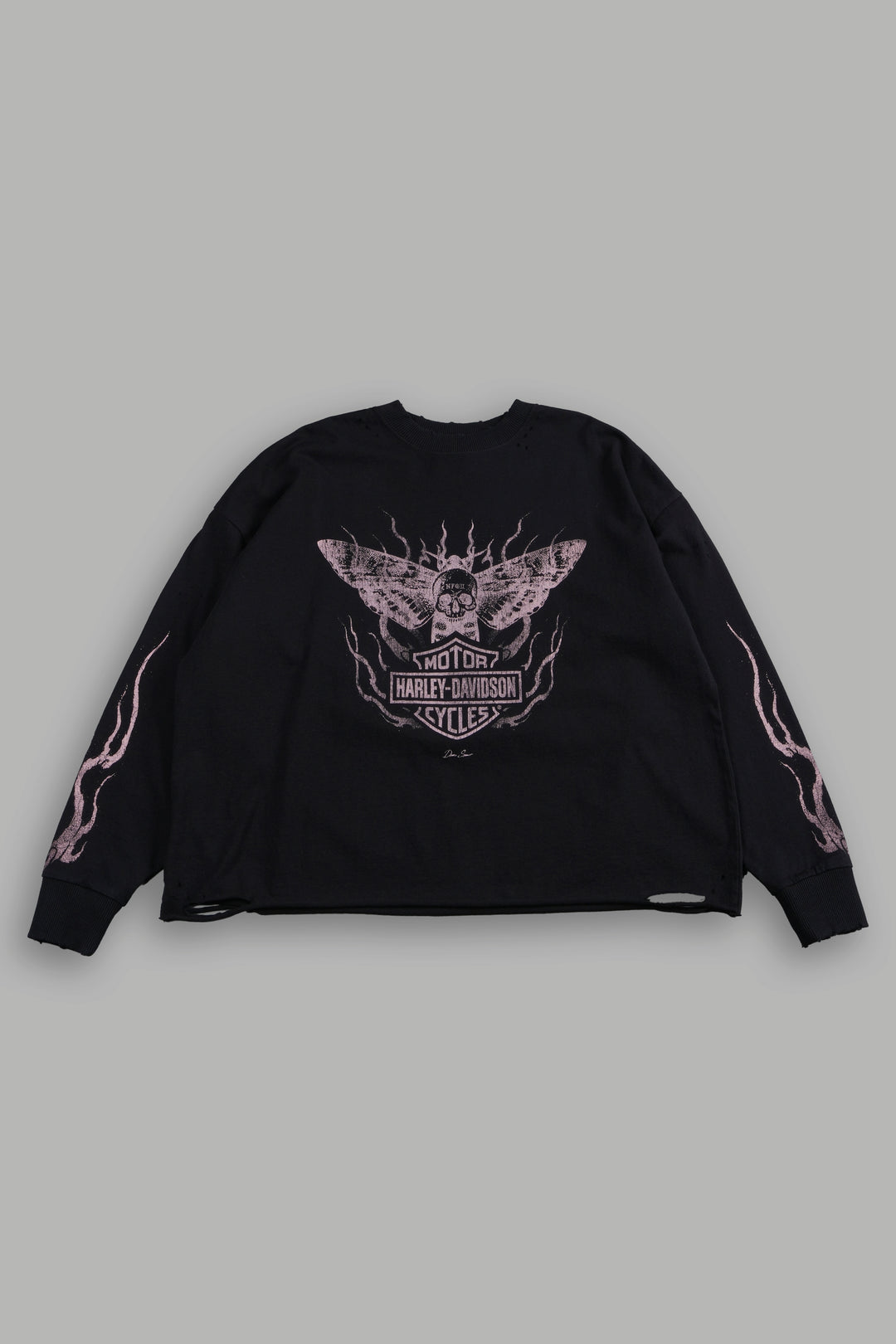 H-D Moth Inferno Distressed Grunge Box Cut Ls Tee in Black