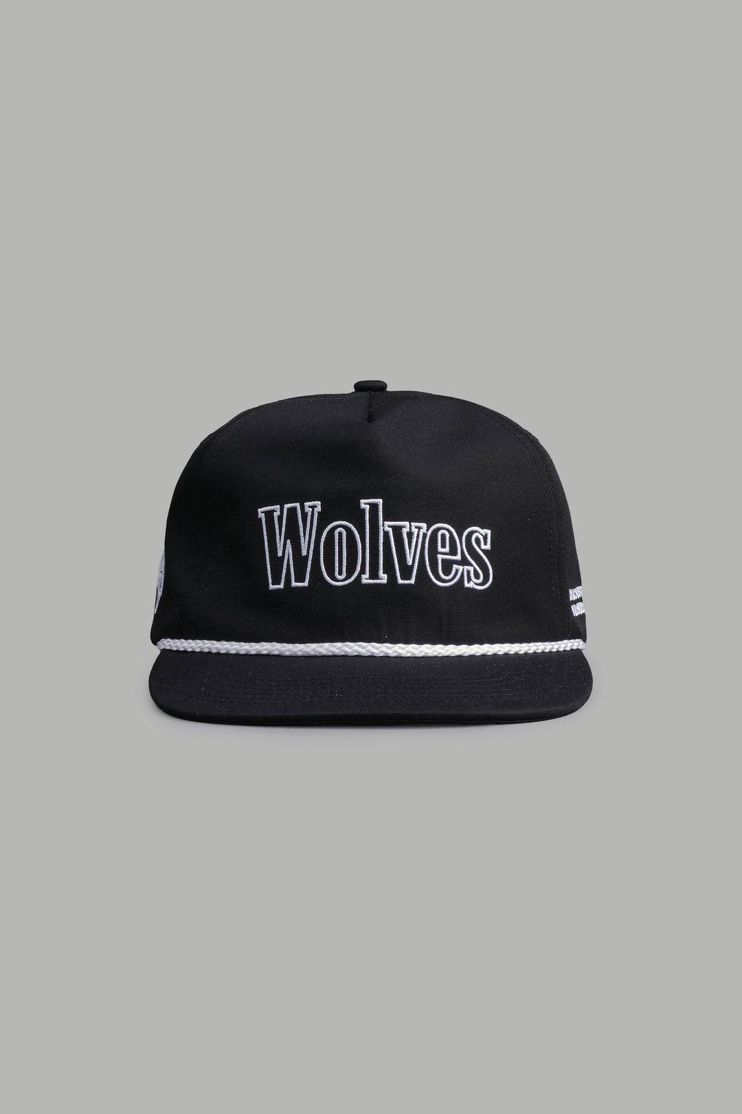 Wolves Paradise Hat in Black/White