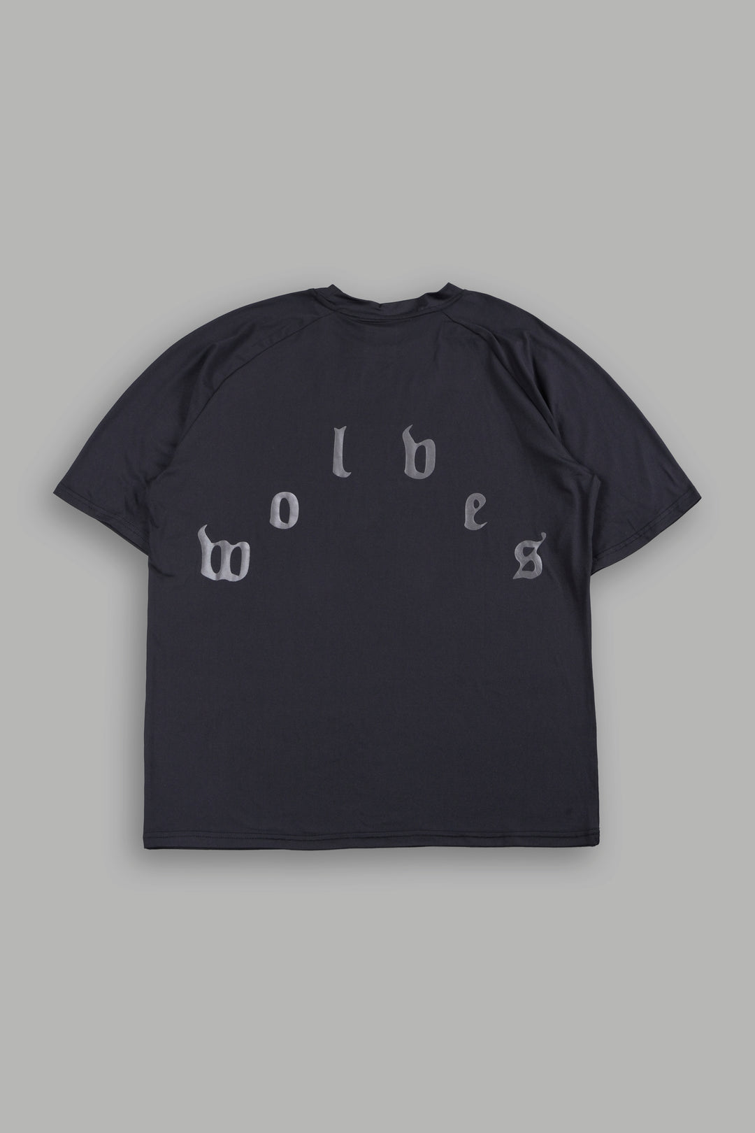 Pyramid V3 Dry Wolf Raglan Ss Tee In Black