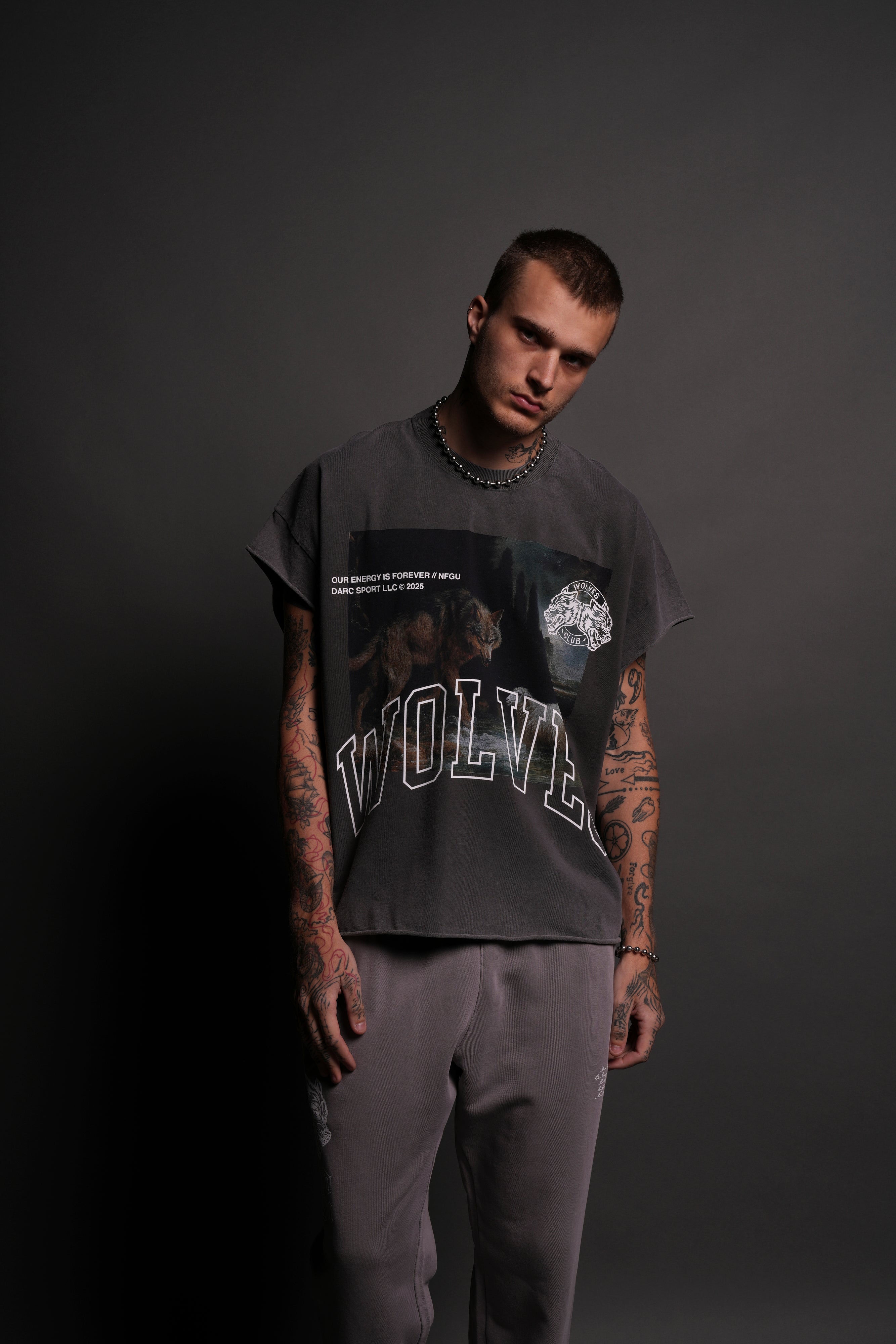 Don't Sleep Grunge Cut-Off Tee in Wolf Gray