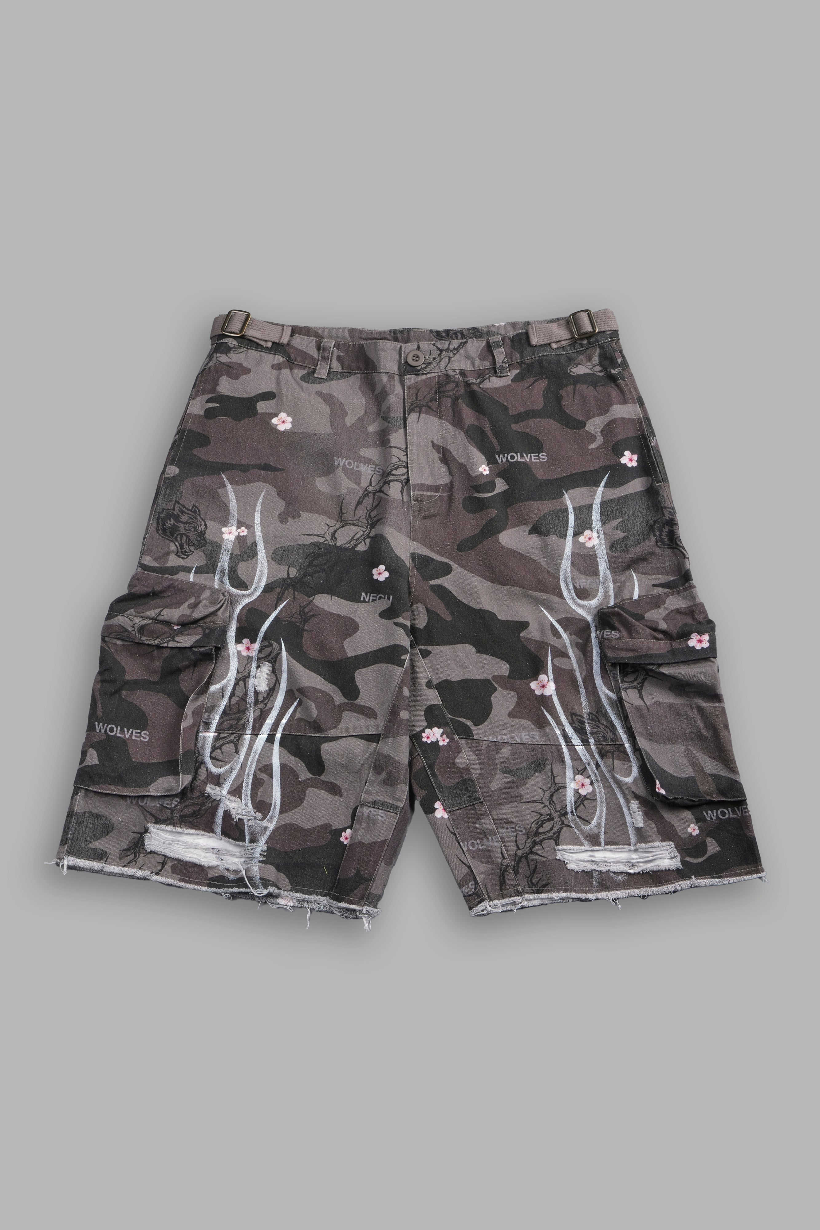 Darc Blossom Duke Cargo Shorts in Warrior In A Garden Green Camo