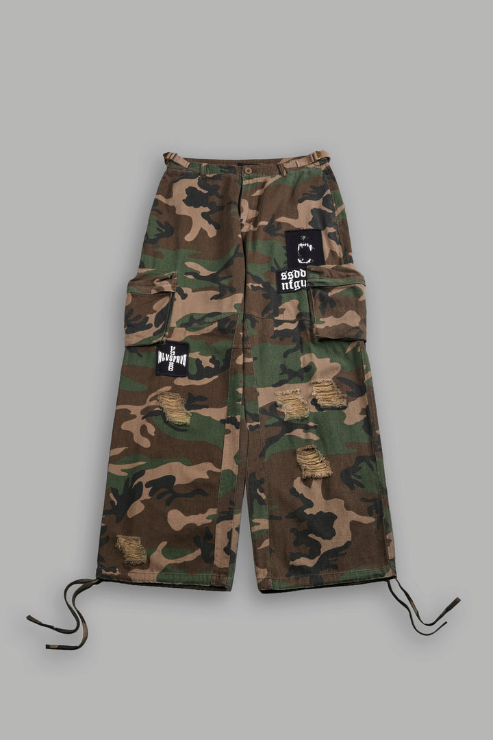 Patched Wolf Chopper Duke Cargo Pants in Woodland Camo