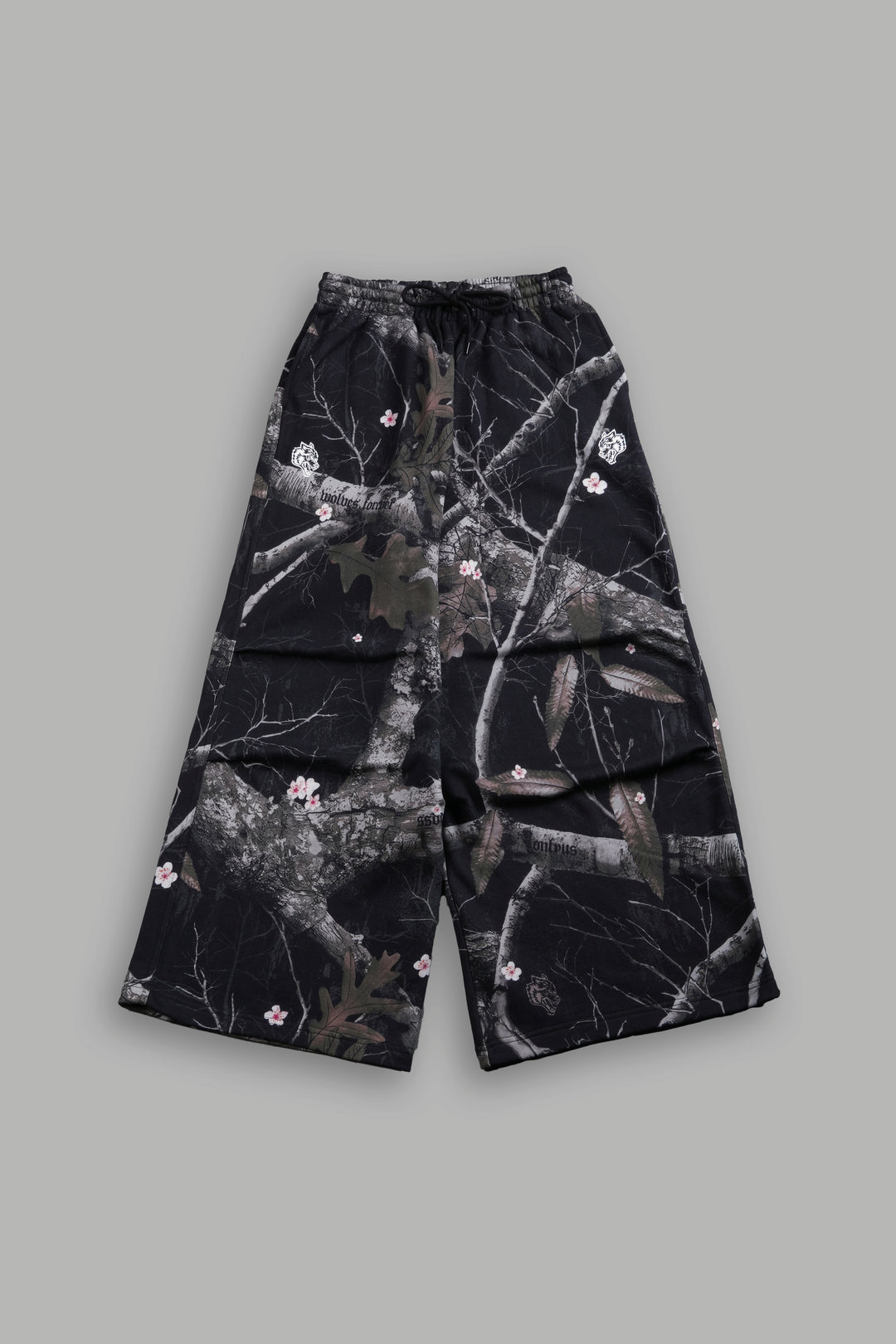 Dual Wolf Mia Sweat Pants in Darc Blossom Woodland Camo