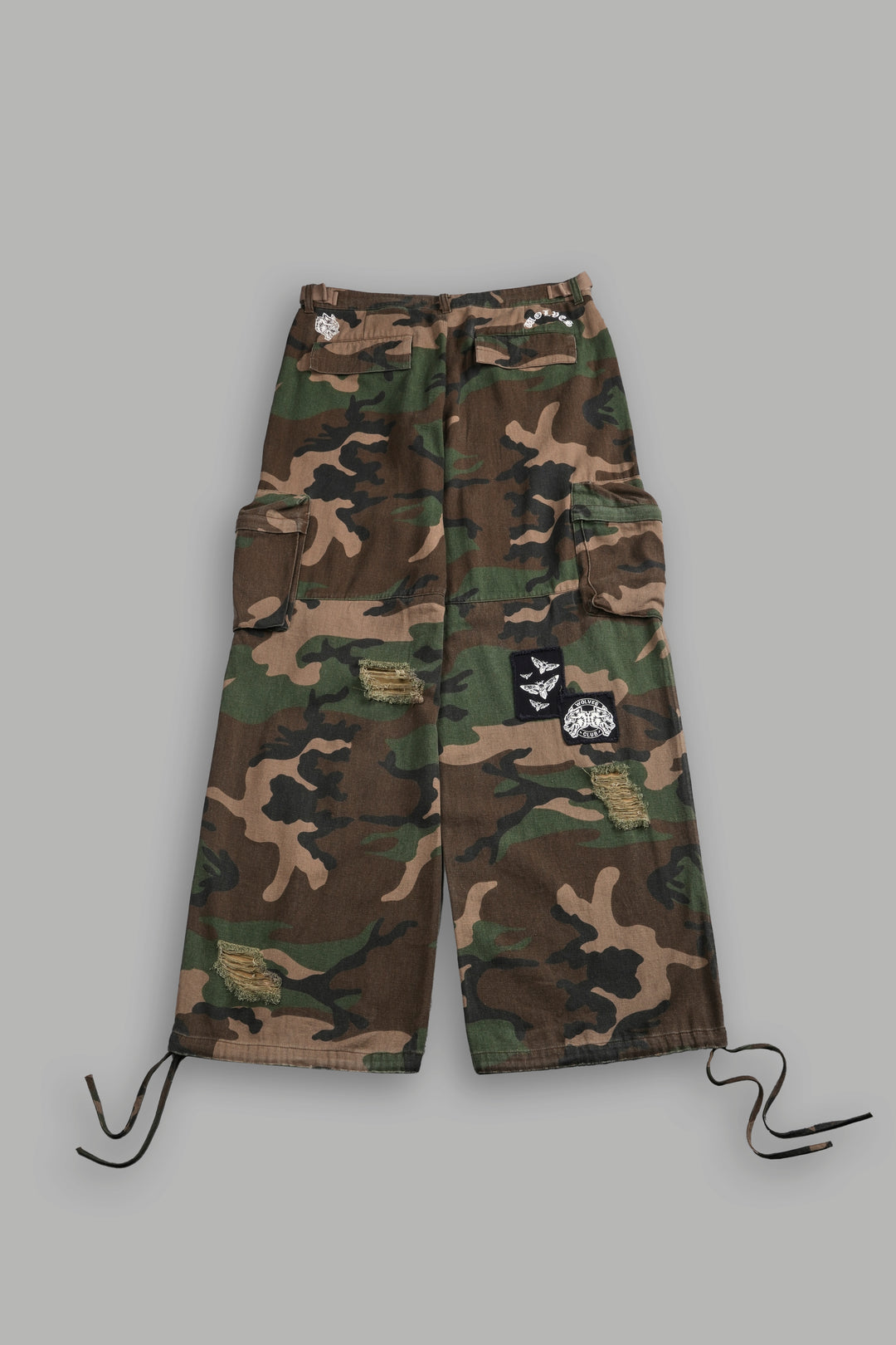 Patched Wolf Chopper Duke Cargo Pants in Woodland Camo
