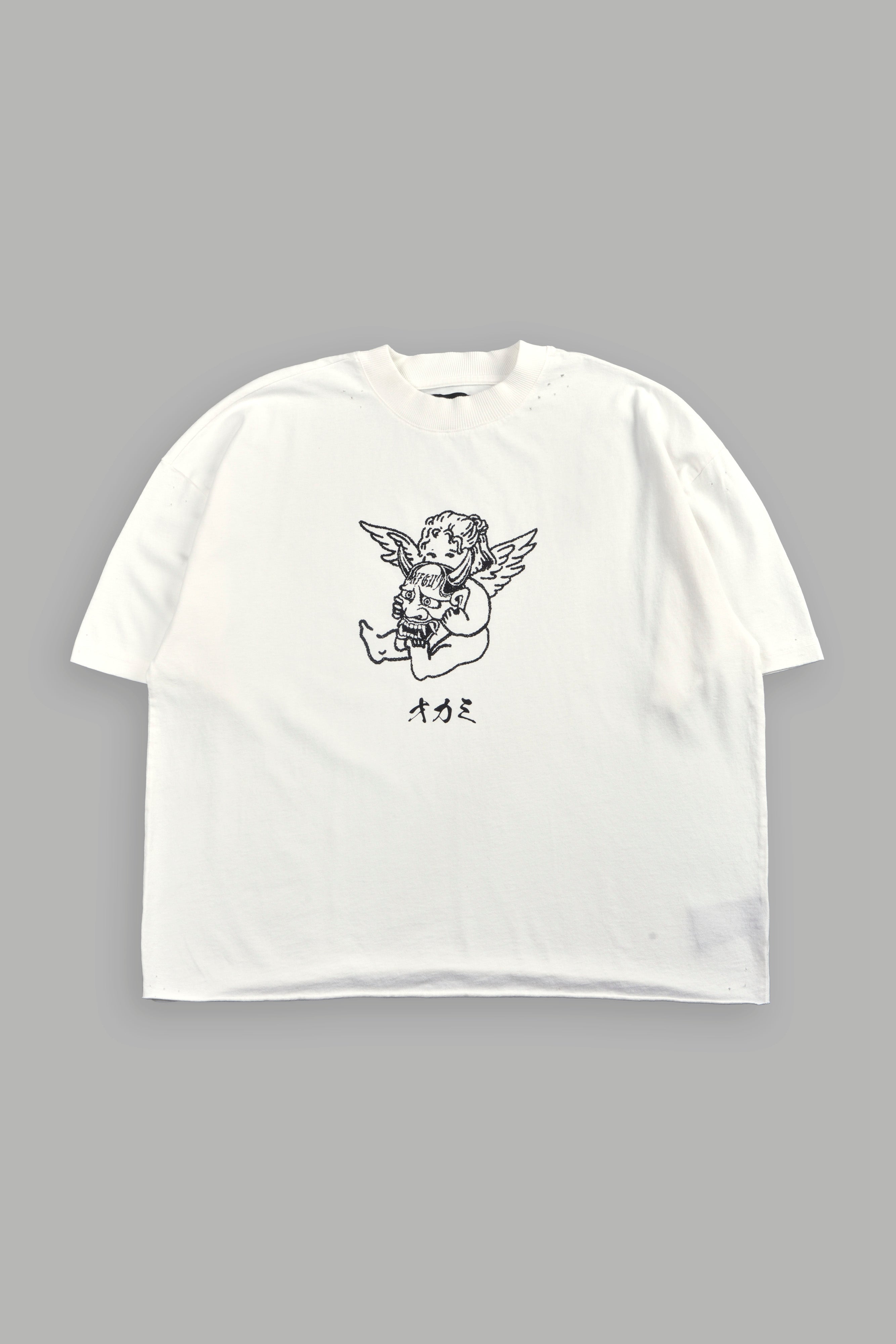 Oni Cherub Distressed Grunge Mid Length Raw Hem Tee in Cream