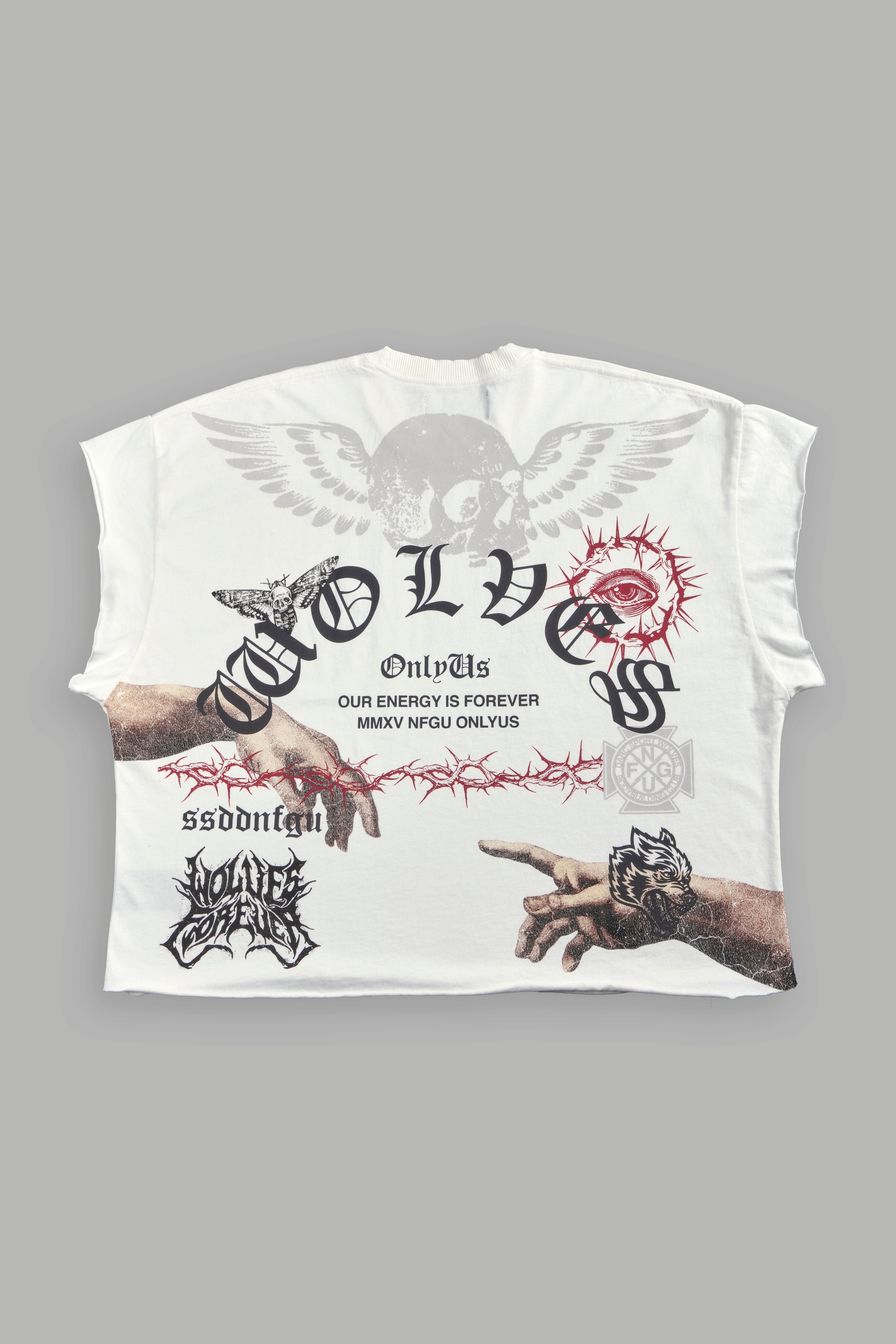 Darc Creed Grunge Cut-Off Tee in Cream