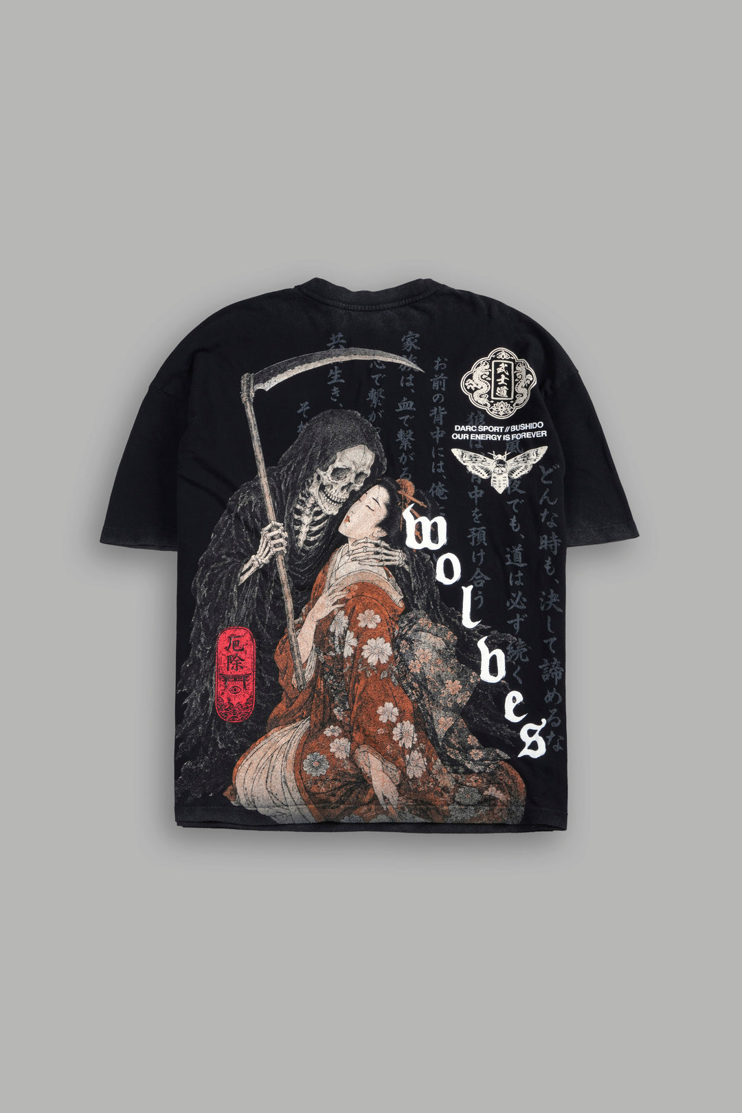 Shinigami'S Embrace Premium Oversized Tee in Black