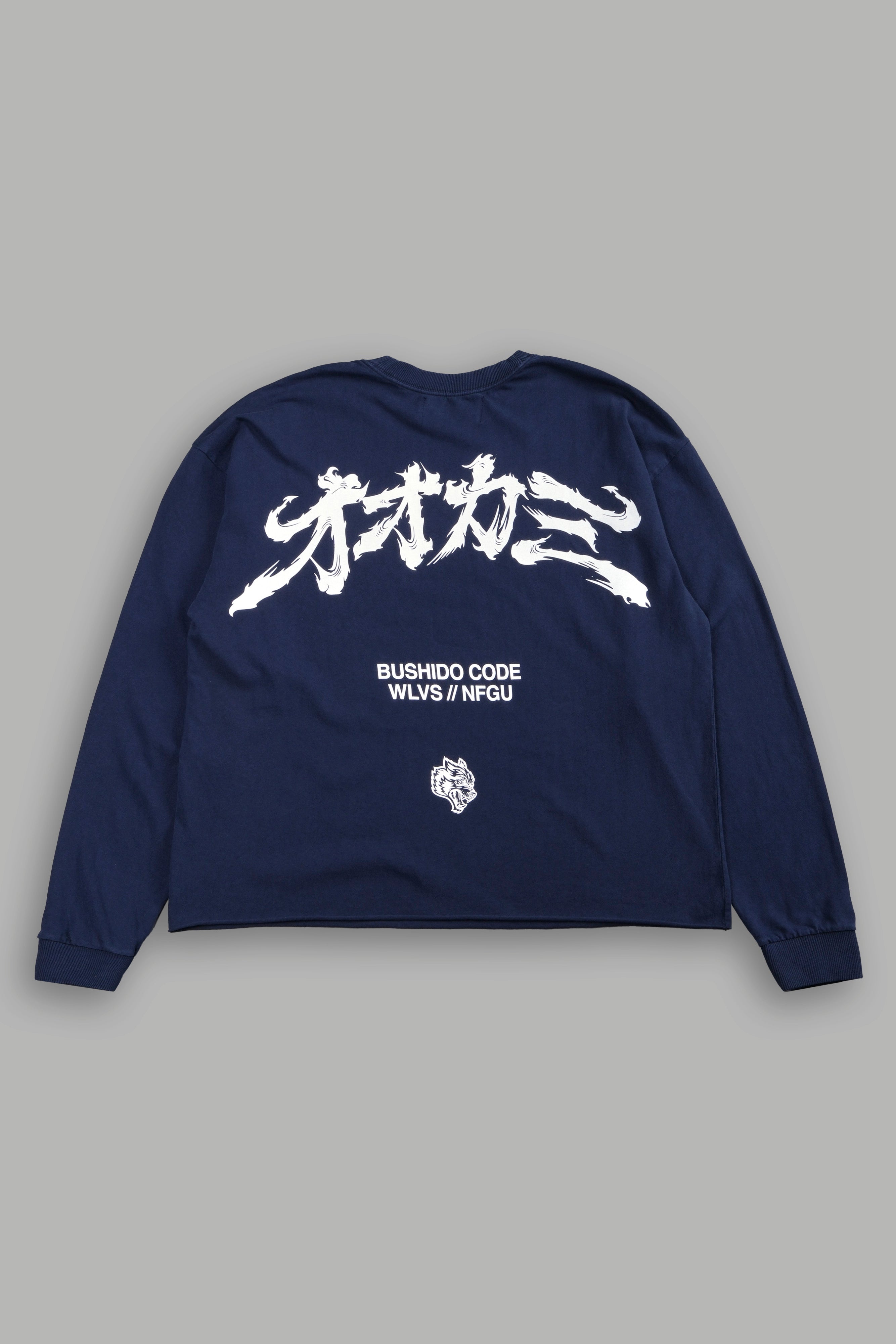 Okami Bushido Grunge Mid Length Raw Hem Ls Tee in Navy