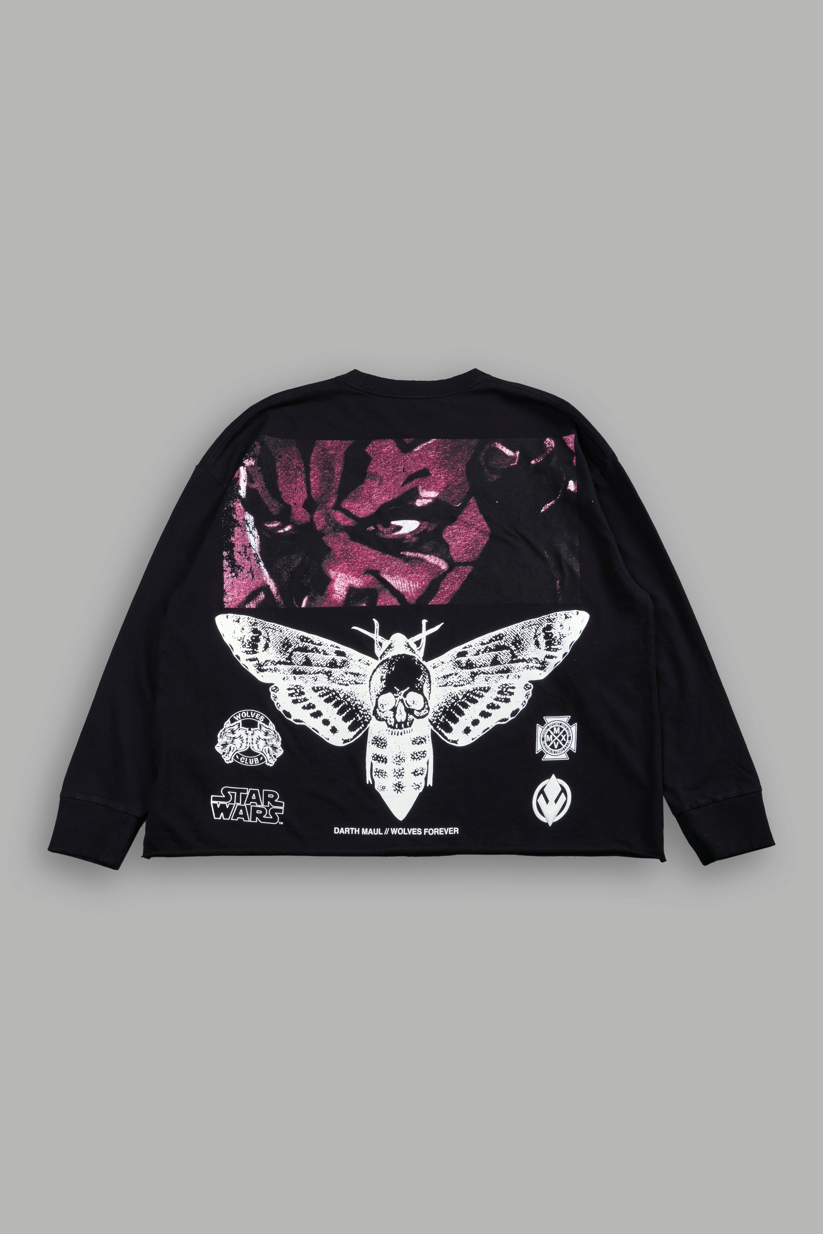 The Shadow Grunge Mid Length Raw Hem Ls Tee in Black