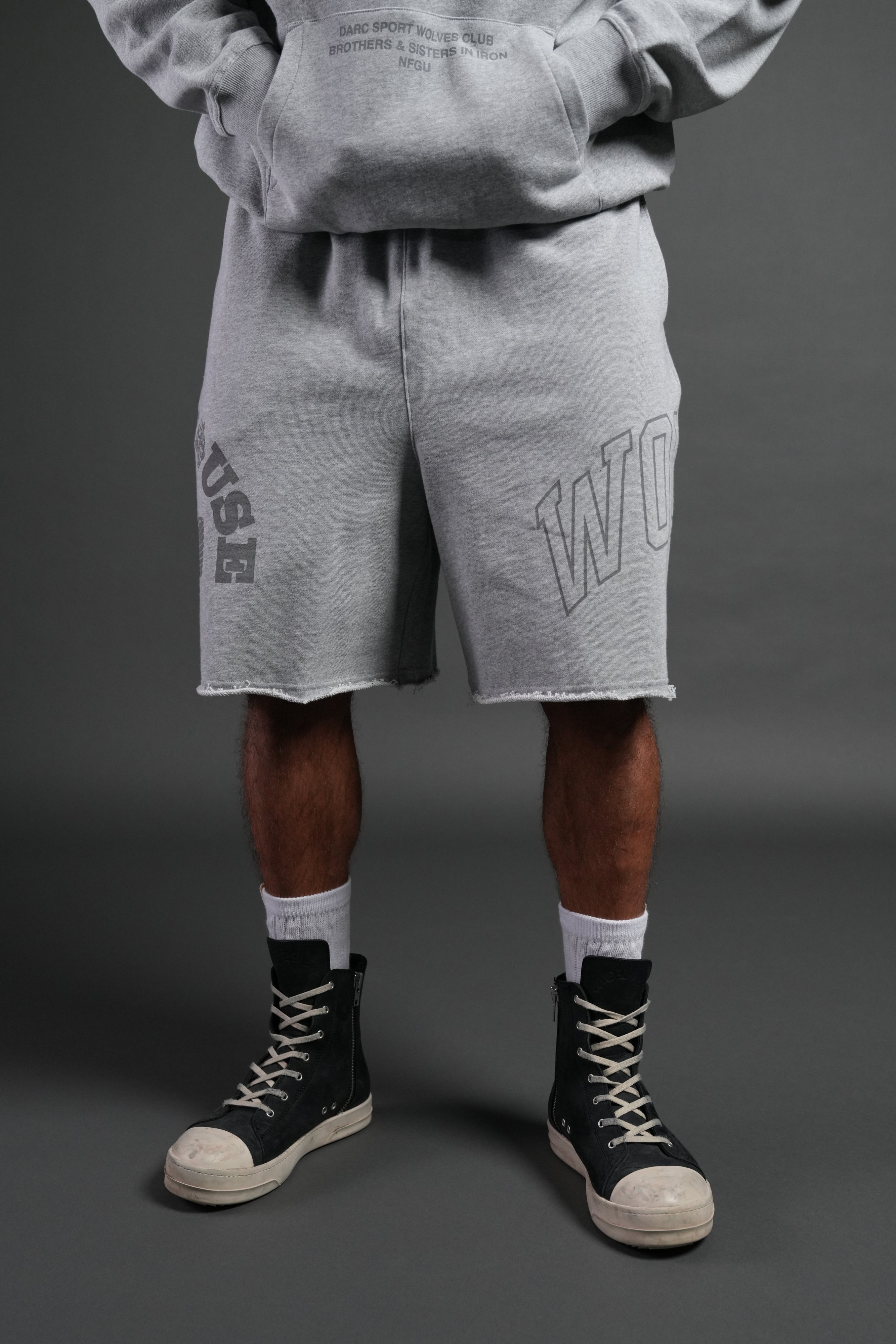 Powerhouse of the Wolves Grunge Brock Sweat Shorts in Light