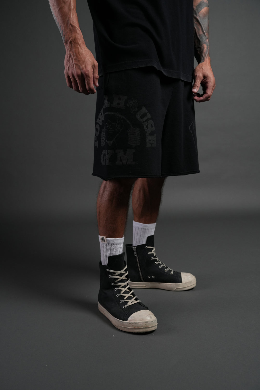 Powerhouse of the Wolves Grunge Brock Sweat Shorts in Black