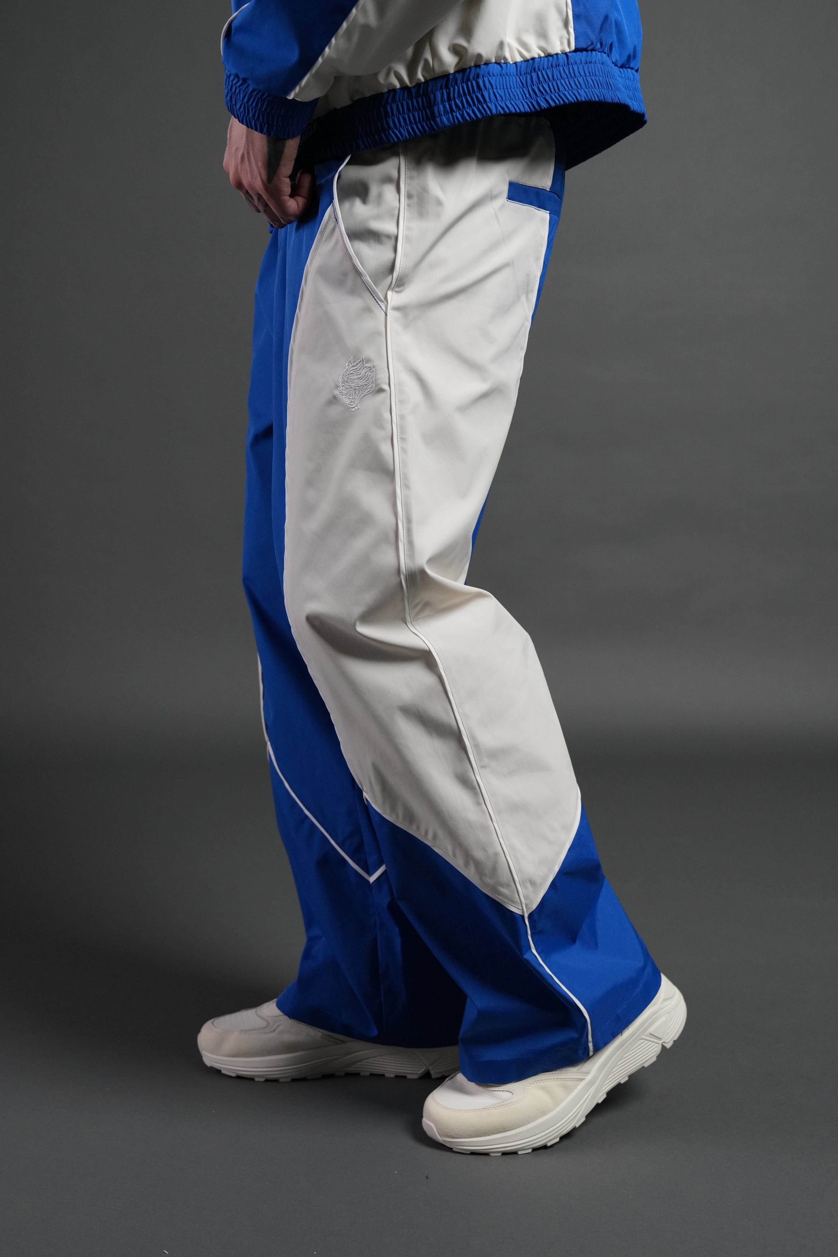 Dual Men's Quinn Track Pants in Darc Cobalt/Cream