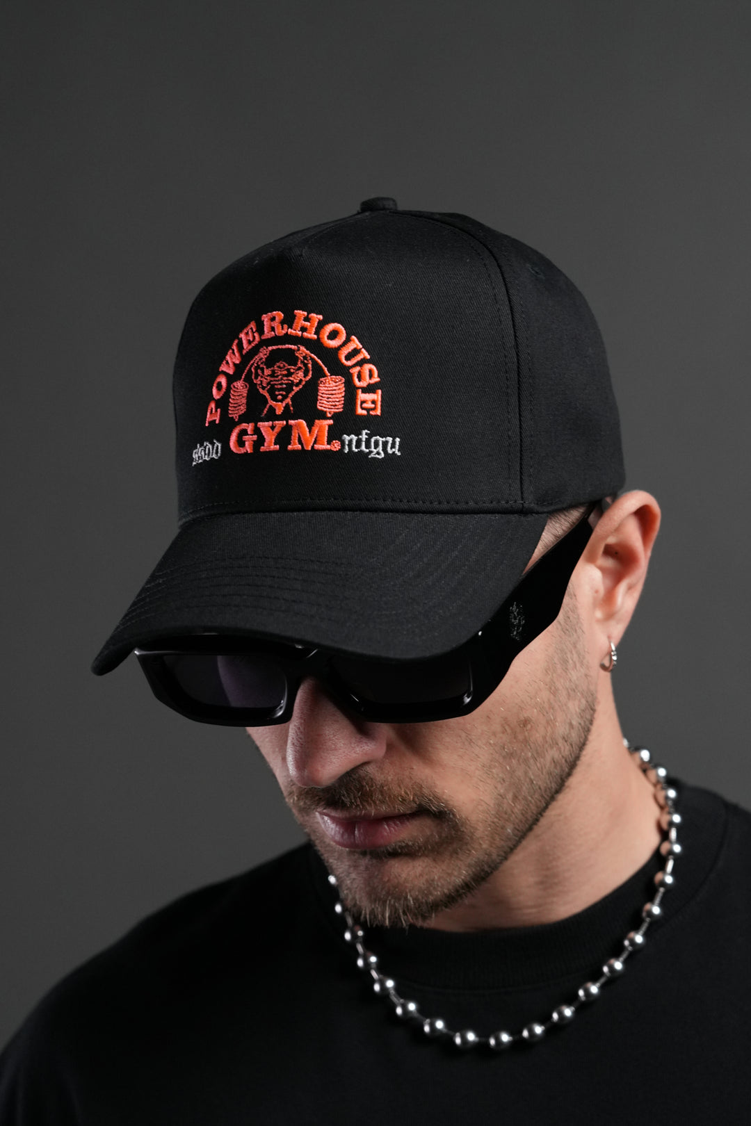 Powerhouse Wolves 5 Panel Hat in Black – DarcSport display picture 1