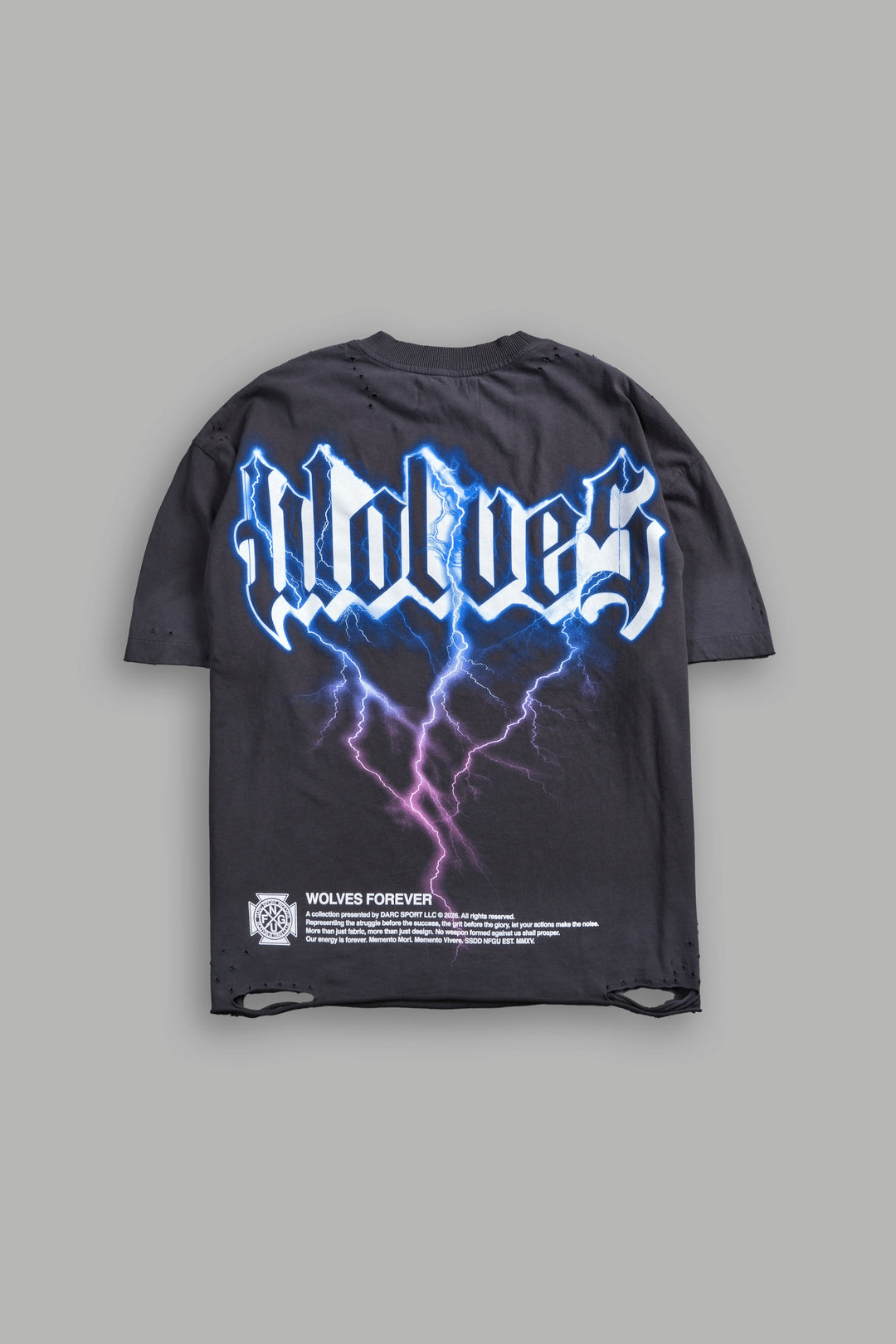 Wolves Lightning Distressed Grunge Tee in Wolf Gray Drift Wash
