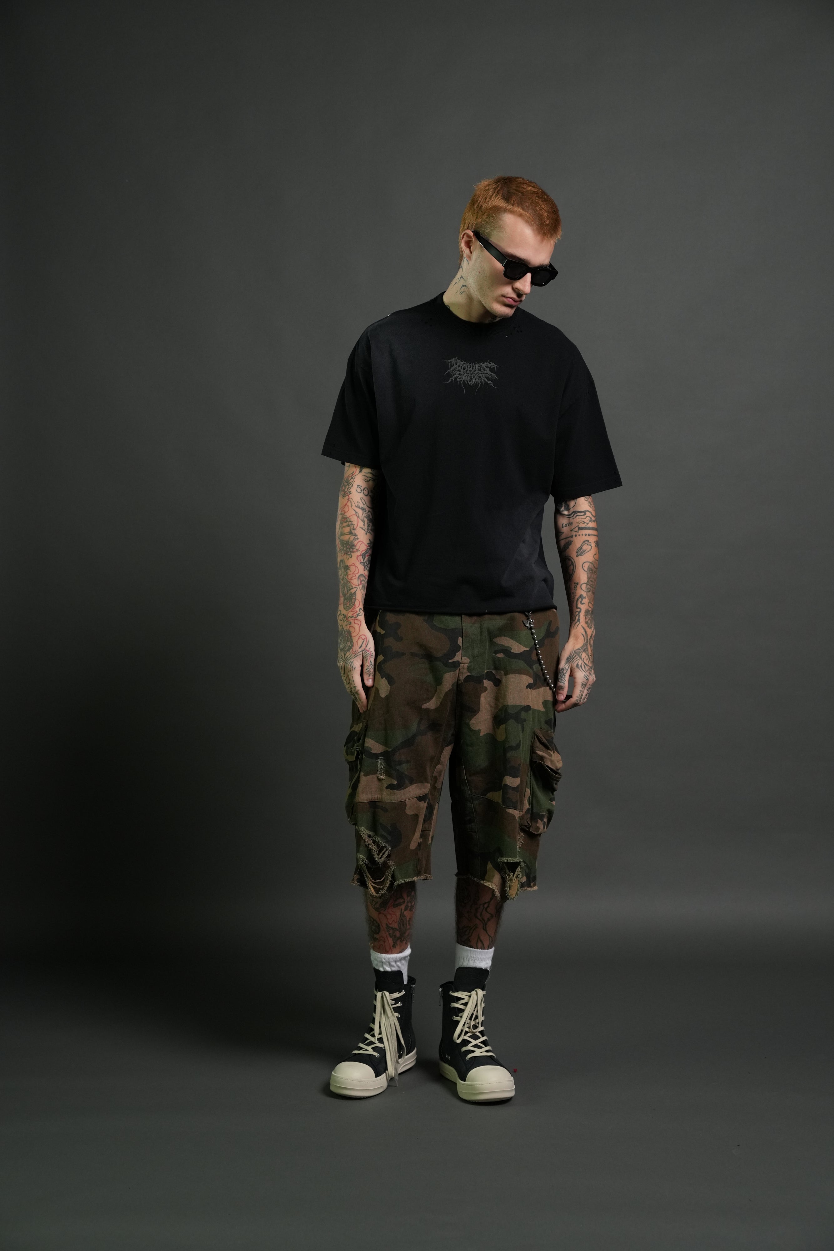 Rise of Beru Grunge Mid-Length Raw Hem Tee in Black Sun Fade