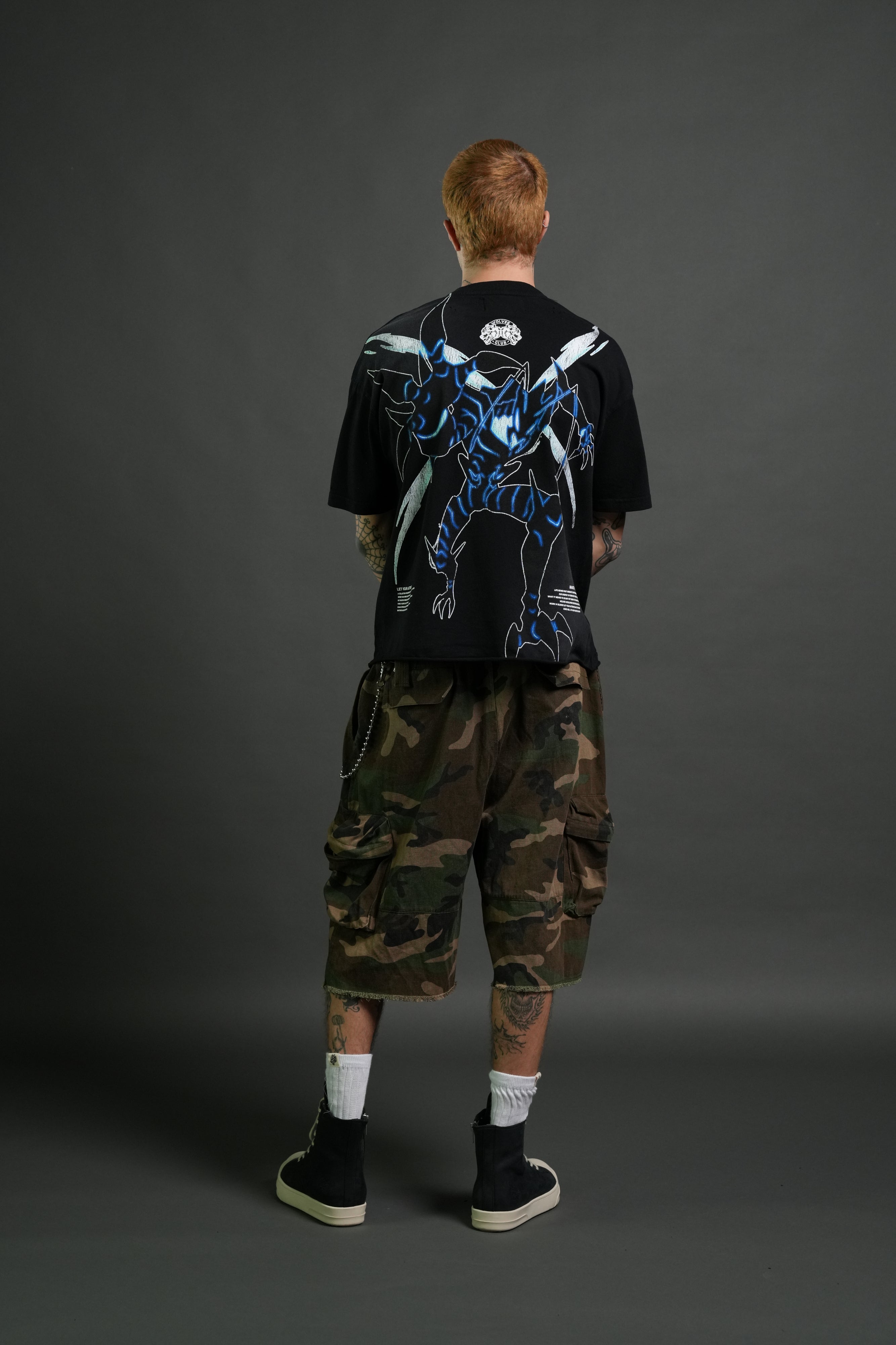 Rise of Beru Grunge Mid-Length Raw Hem Tee in Black Sun Fade