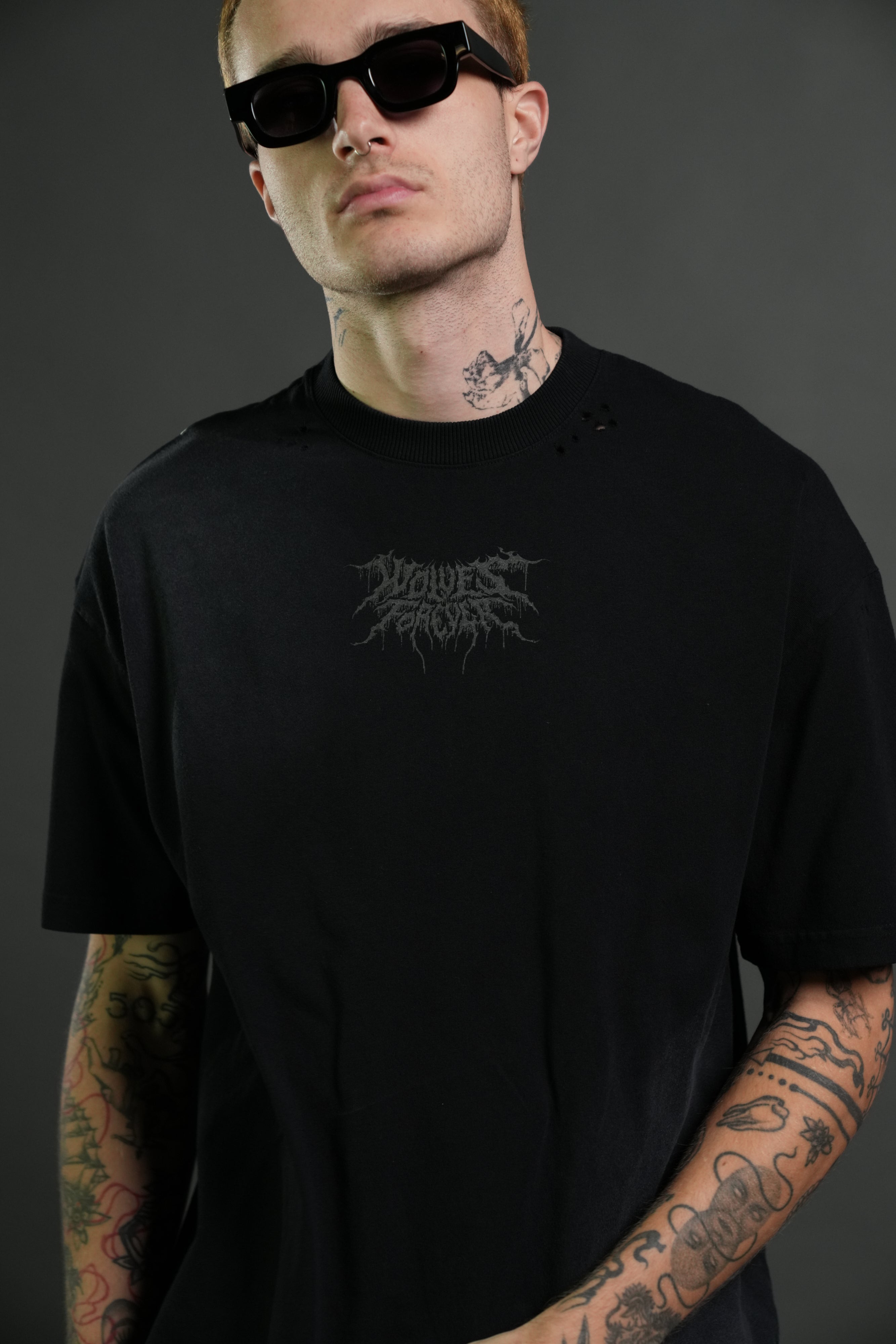 Rise of Beru Grunge Mid-Length Raw Hem Tee in Black Sun Fade