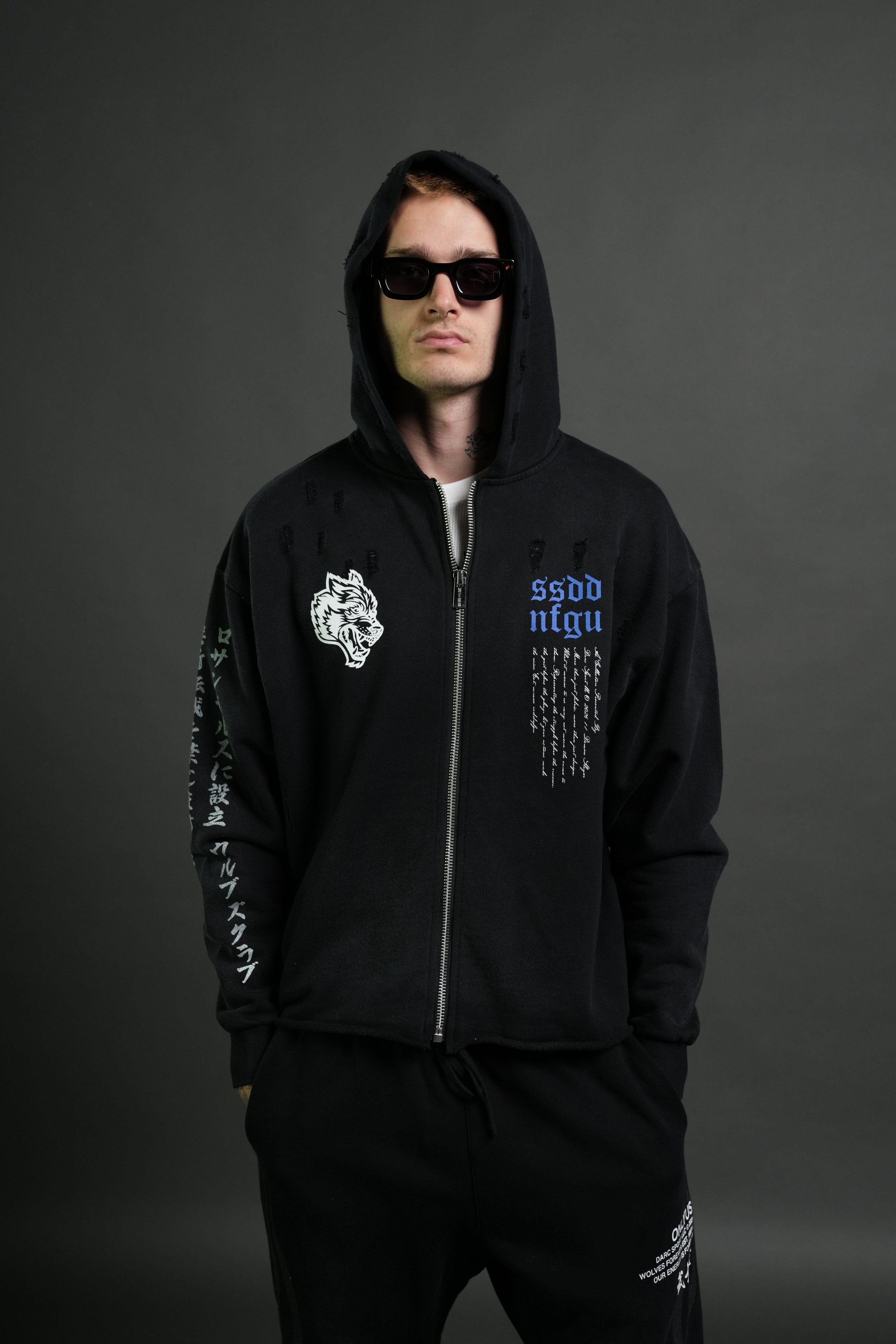 Relentless Distressed Grunge Mid Length Raw Hem Zip Hoodie in Black Sun Fade