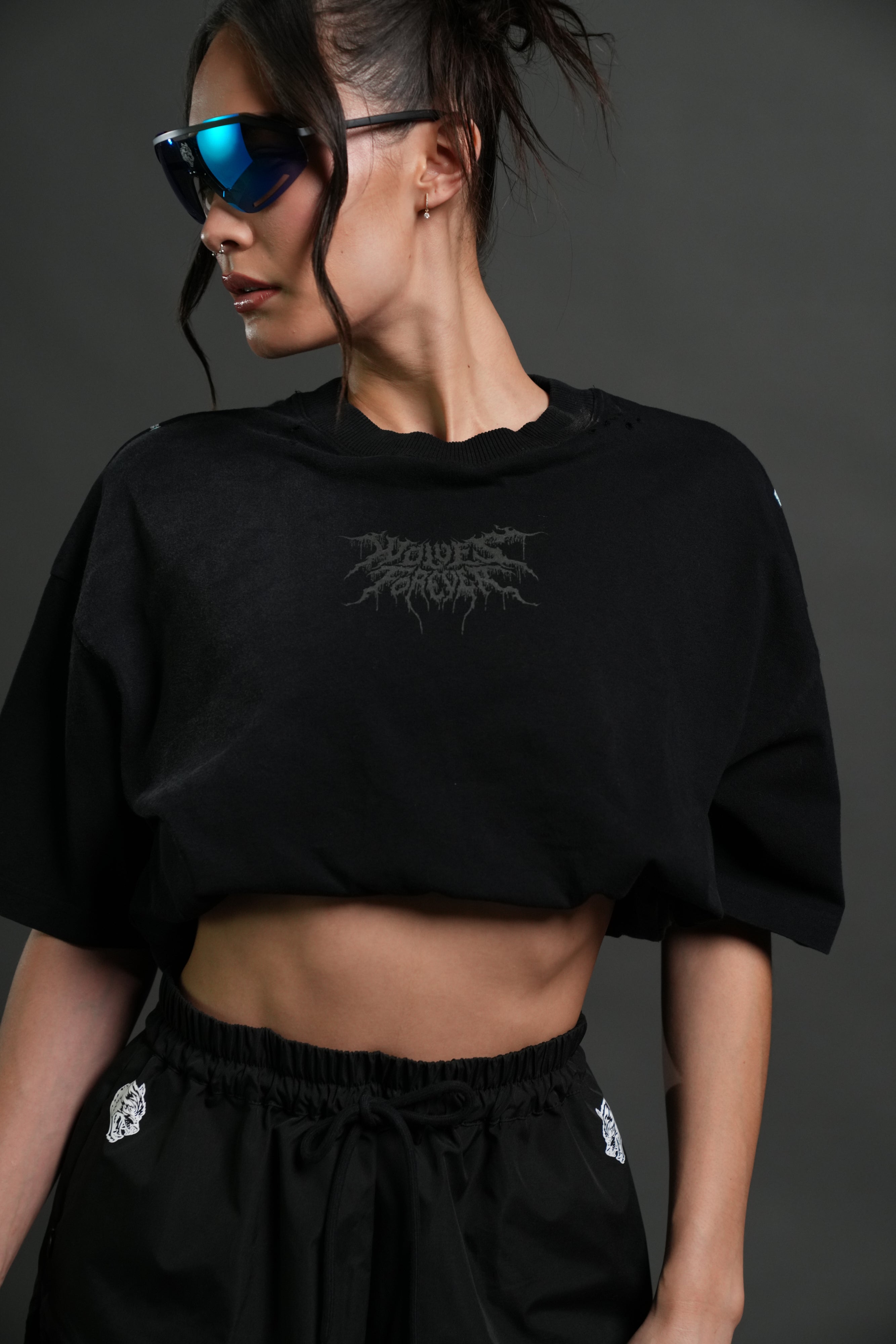 【Ｍ】Rising Sun Grunge Mid Length Raw Hem Rise of Beru Grunge Mid-Length Raw Hem Tee in Black Sun Fade