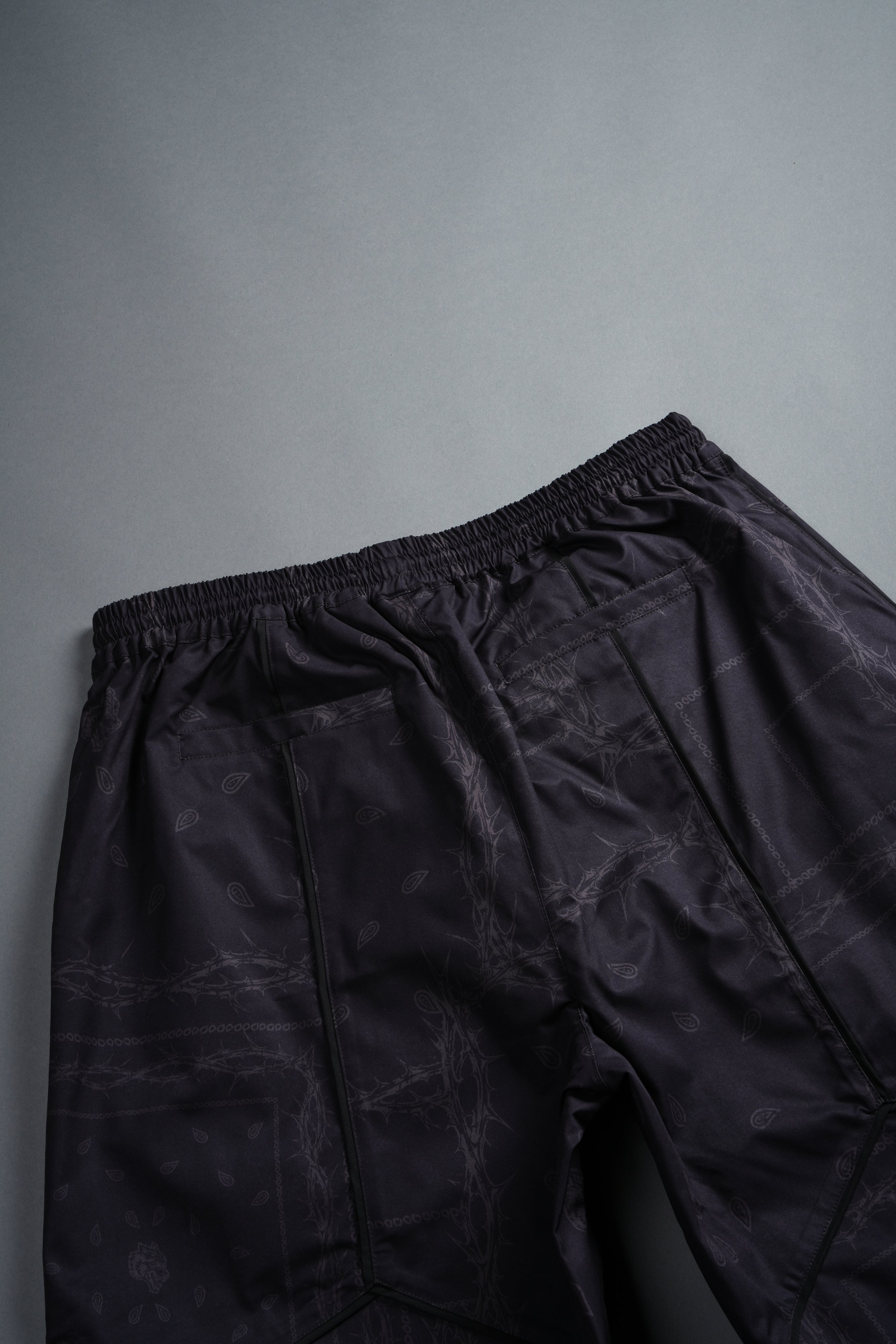 Dual Mens Quinn Track Shorts in Black Thorn Paisley