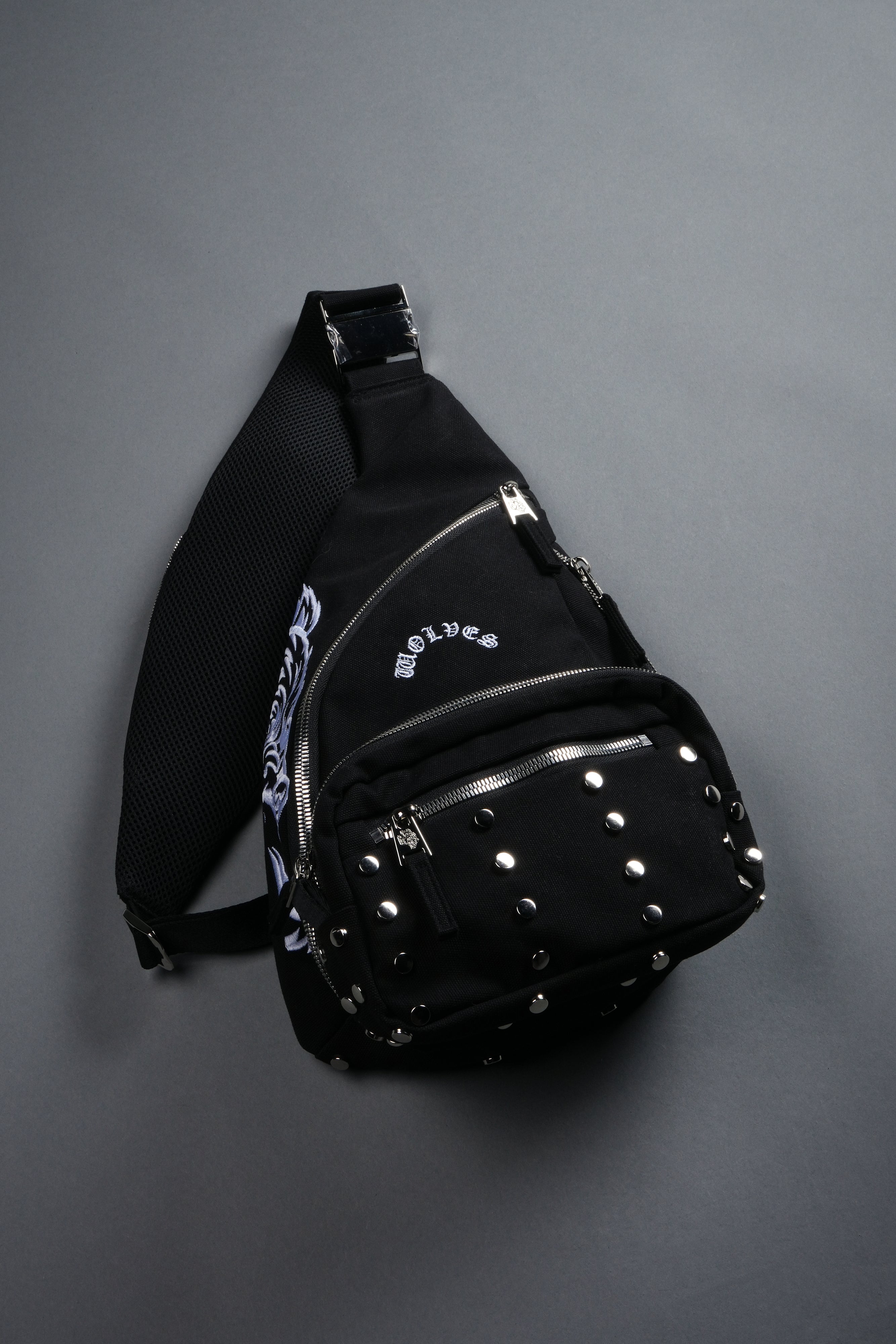 Wolf Head Ronin Side Bag in Black