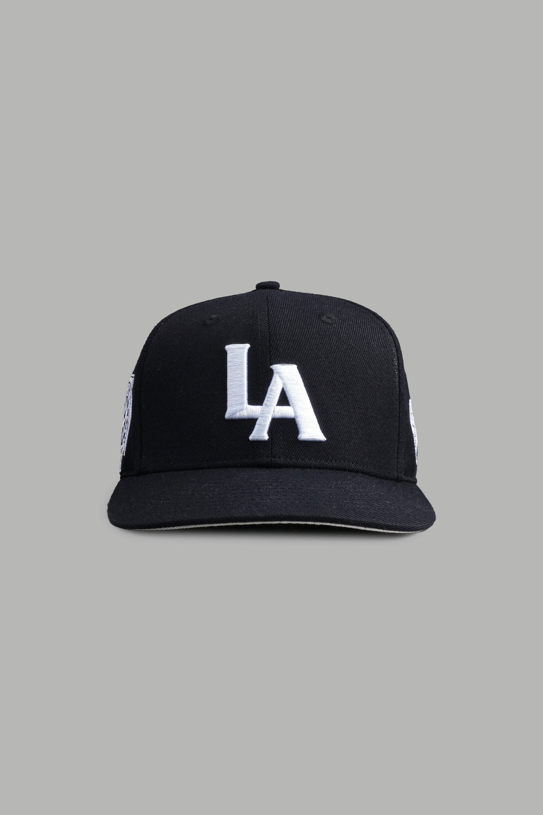 Los Angeles Forever Fitted Cap in Black