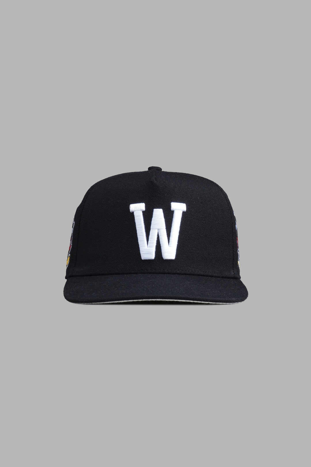 Mickey Mouse Hesh Fitted 5 Panel Cap in Black