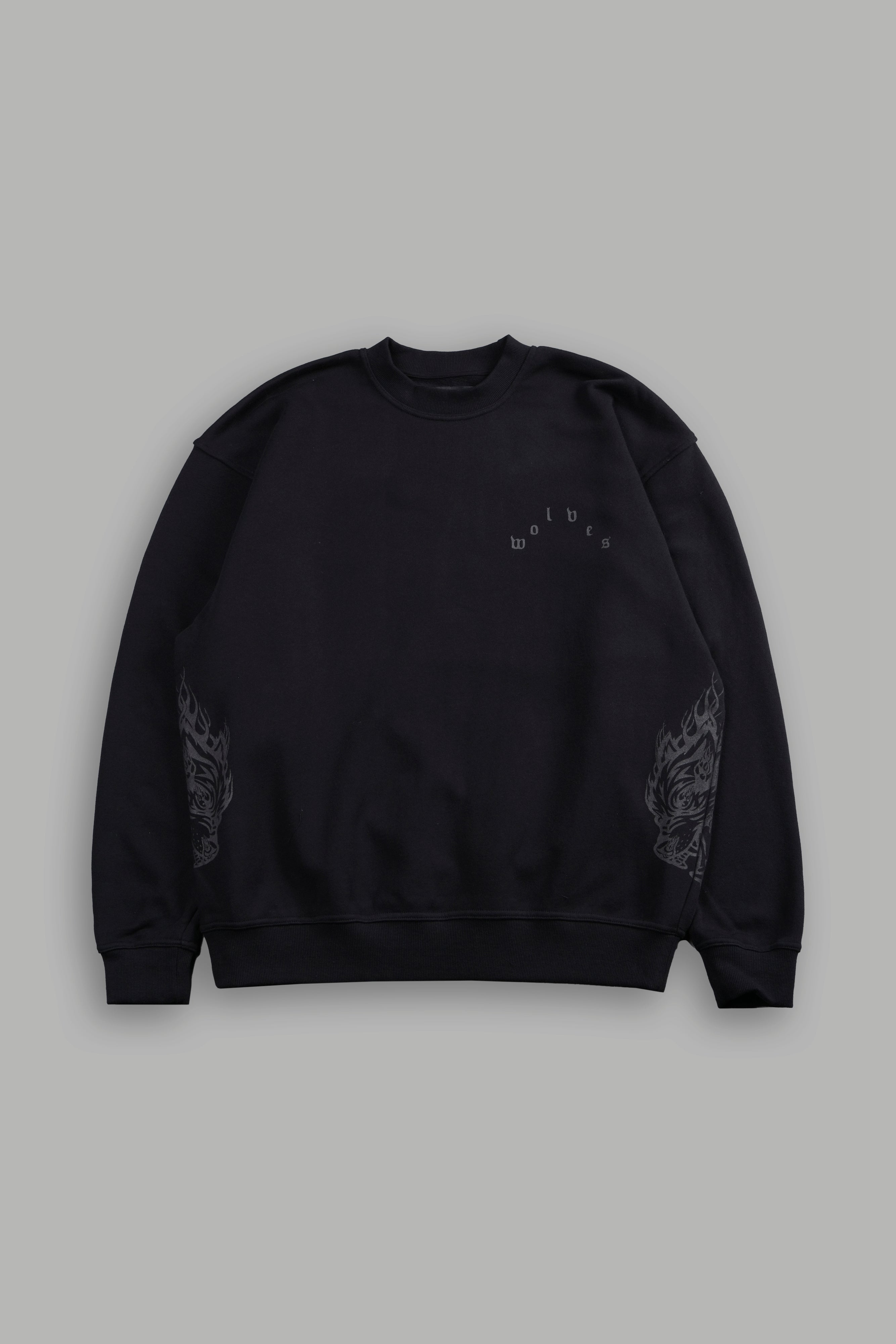 Lineage Frvr London Crewneck in Black