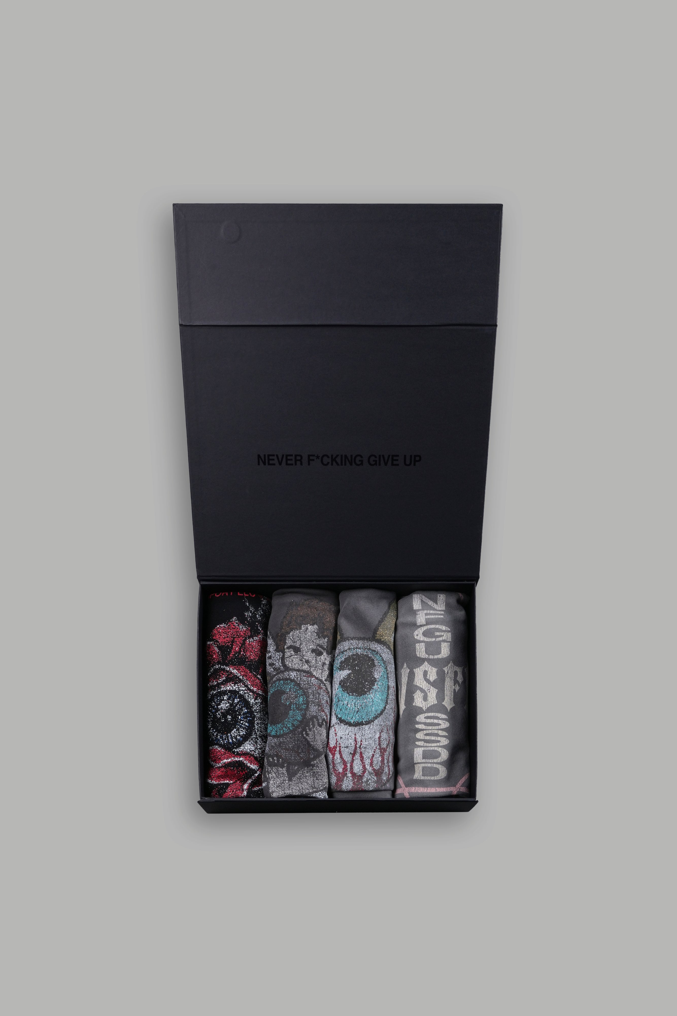 Von Dutch "Side-By-Side" Tee Box Set in Black