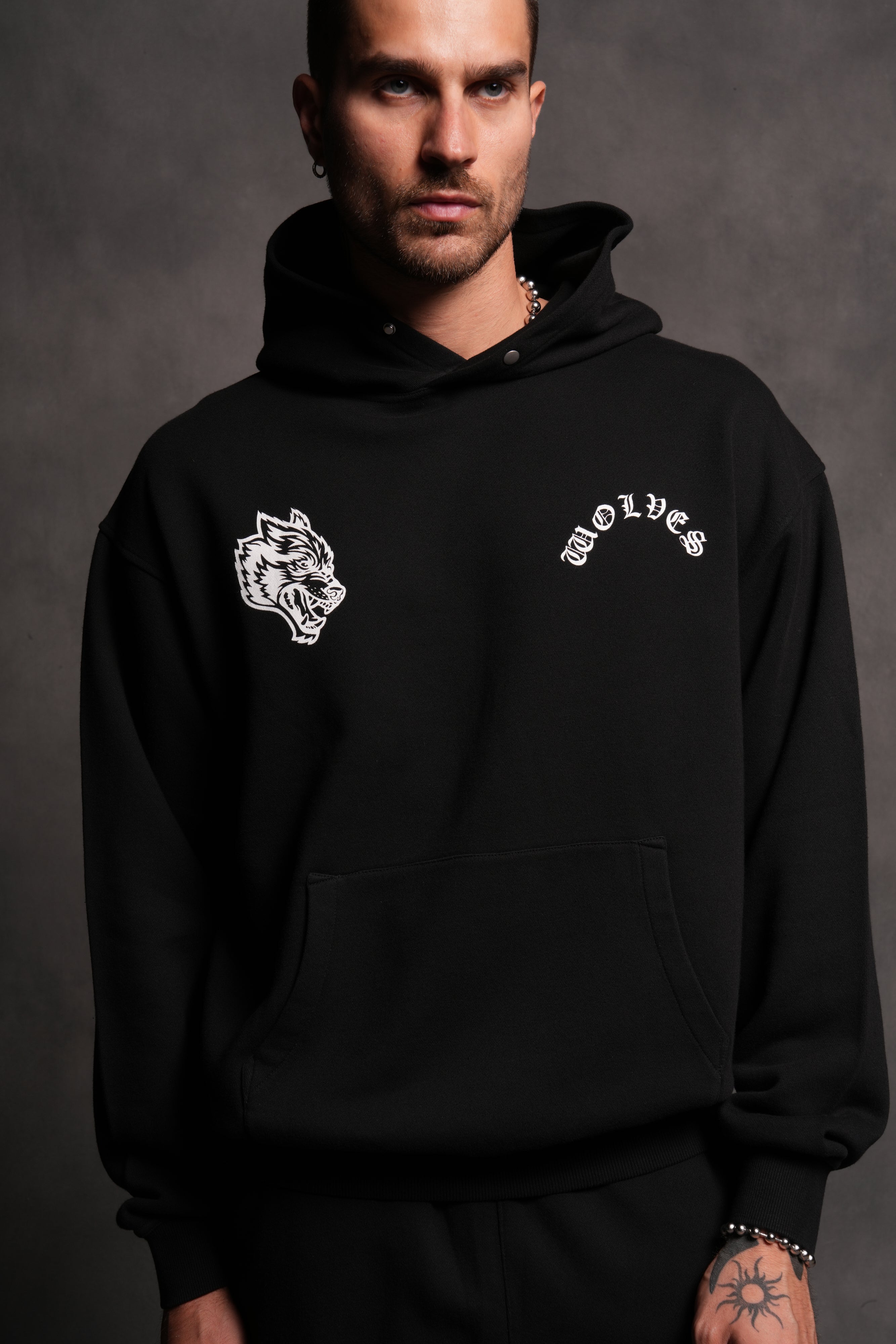 lwood studio × UNDER R コラボ　フーディ　キャップ Wolf Chopper FRVR 
