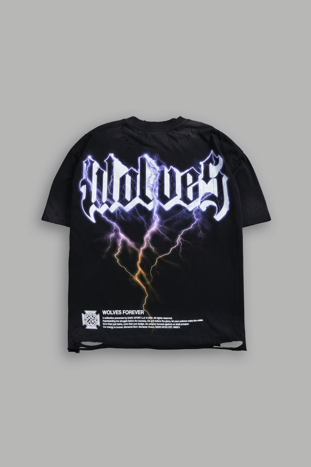 Wolves Lightning Distressed Grunge Tee in Black Drift Wash