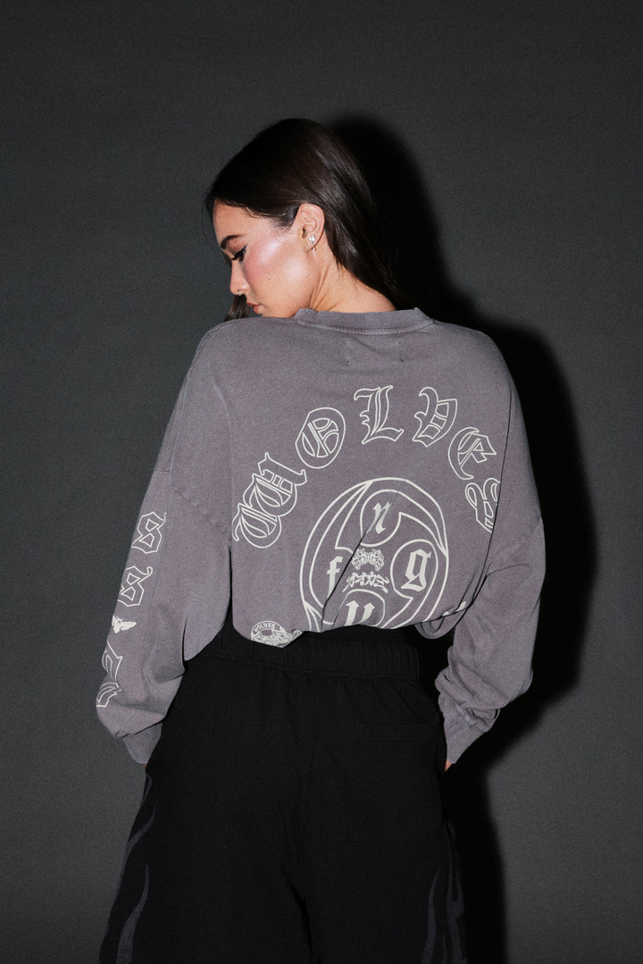 Kazoku Okami Premium Box Cut Ls Tee in Slate Gray