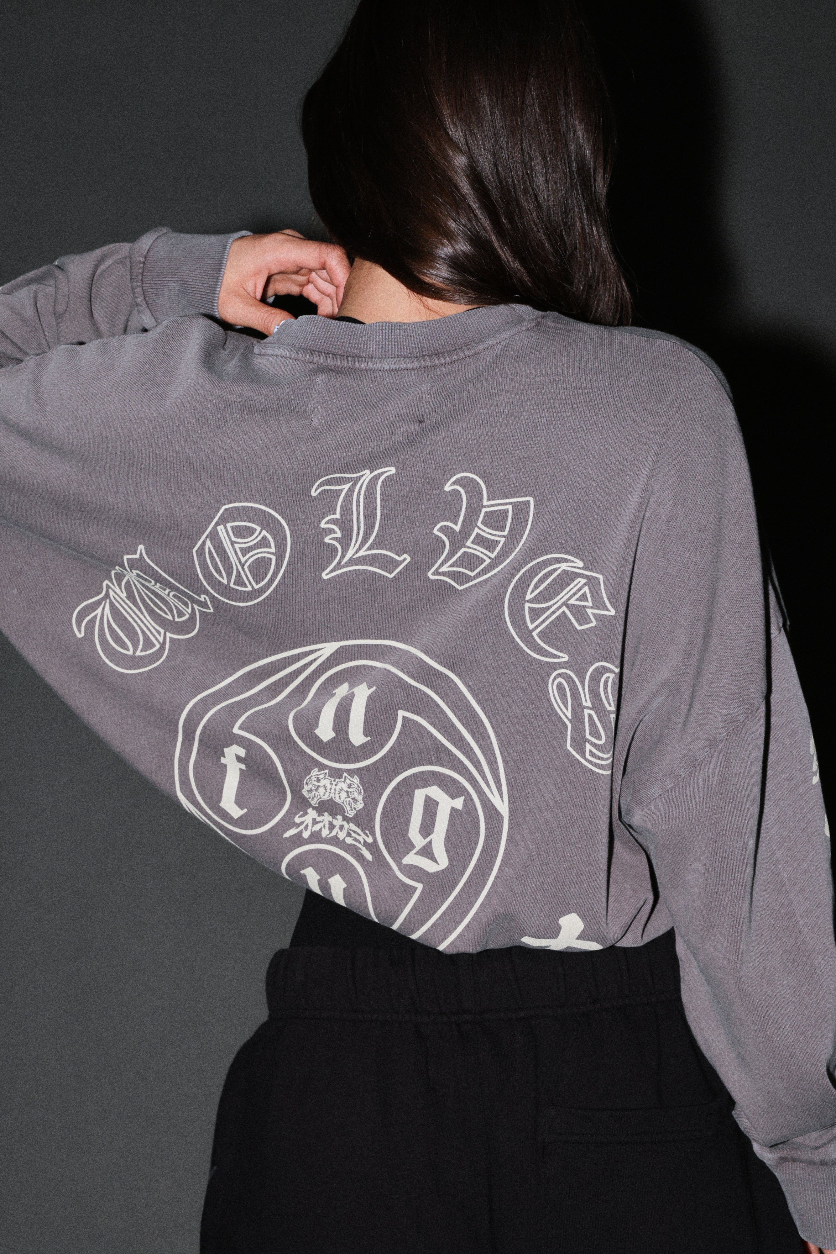 Kazoku Okami Premium Box Cut Ls Tee in Slate Gray