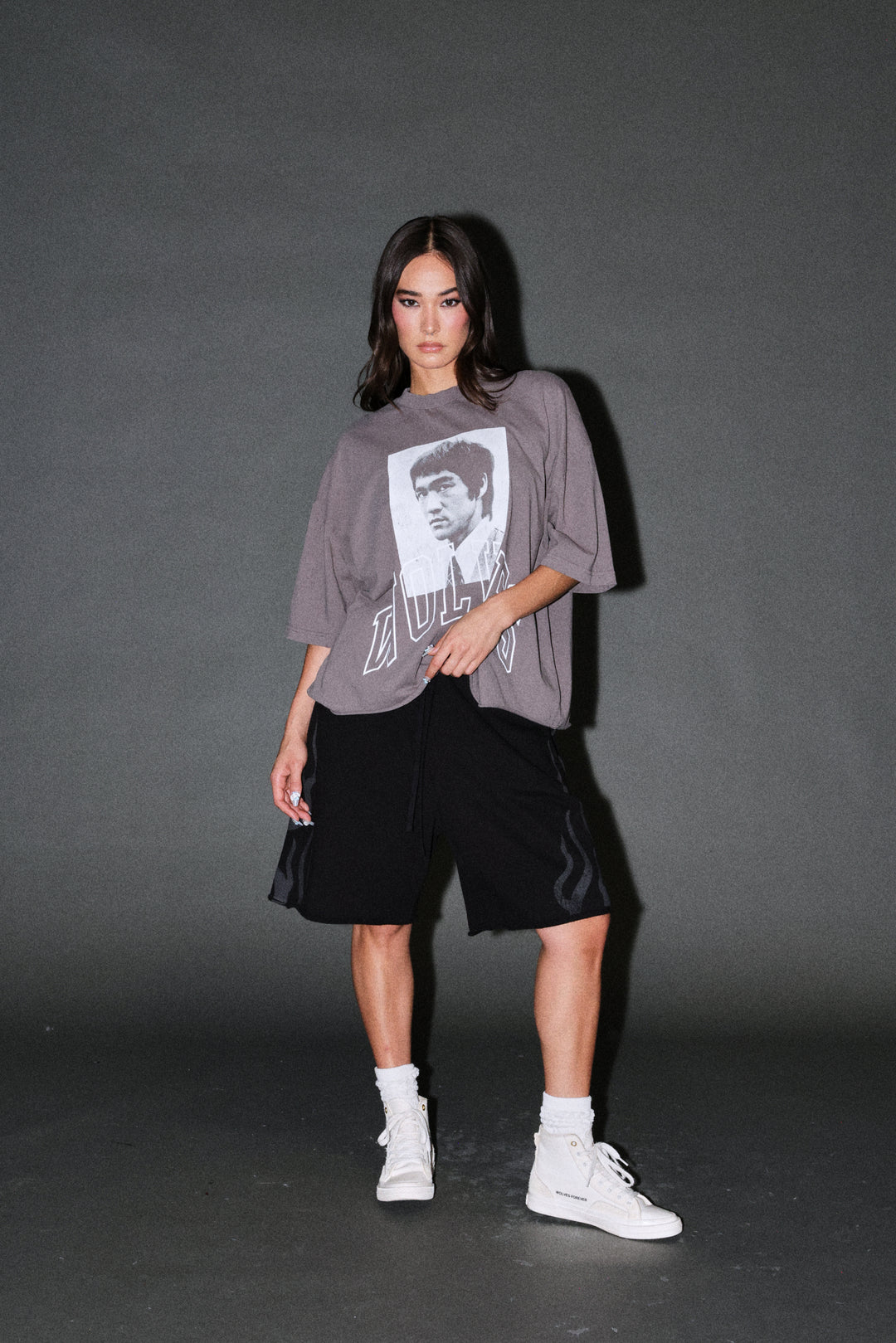 Bruce Lee Forever Distressed Grunge Box Cut Tee V2 in Slate Gray