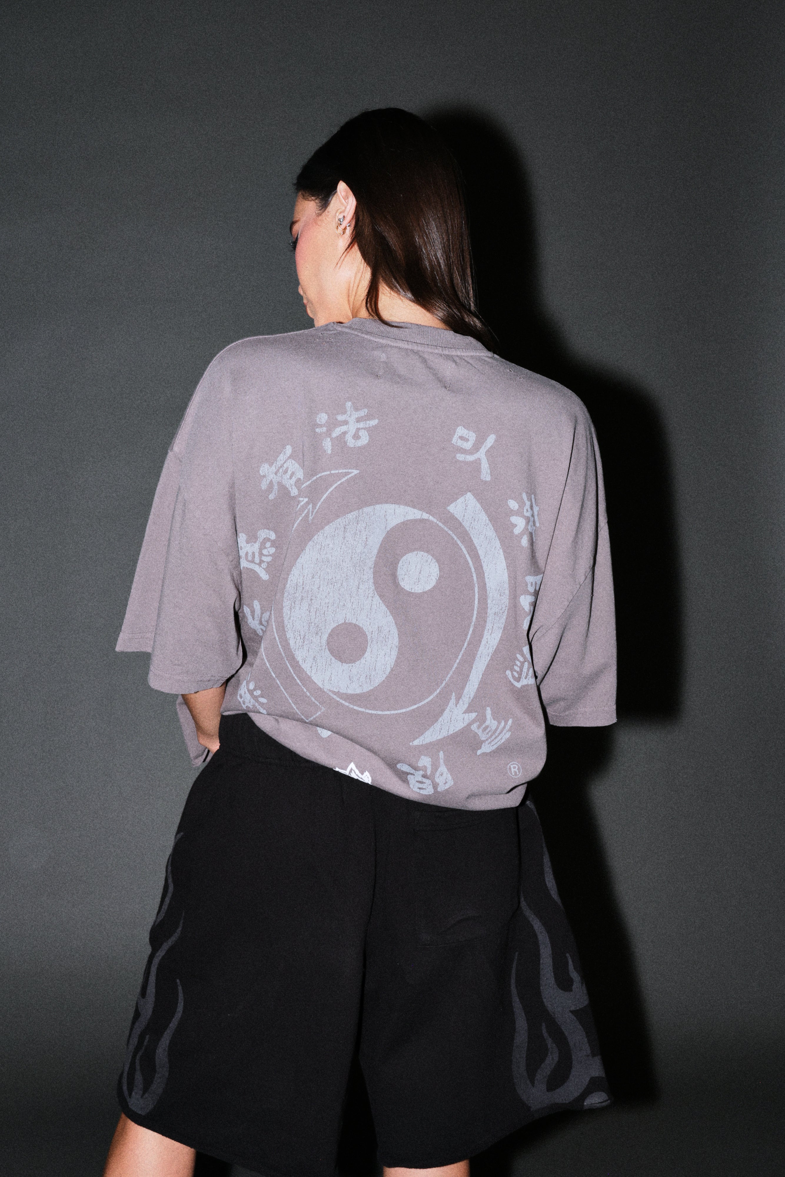 Bruce Lee Forever Distressed Grunge Box Cut Tee V2 in Slate Gray