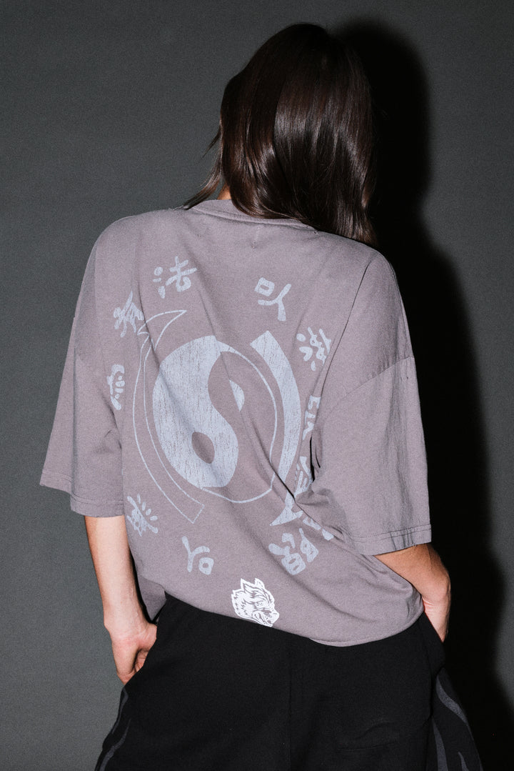 Bruce Lee Forever Distressed Grunge Box Cut Tee V2 in Slate Gray