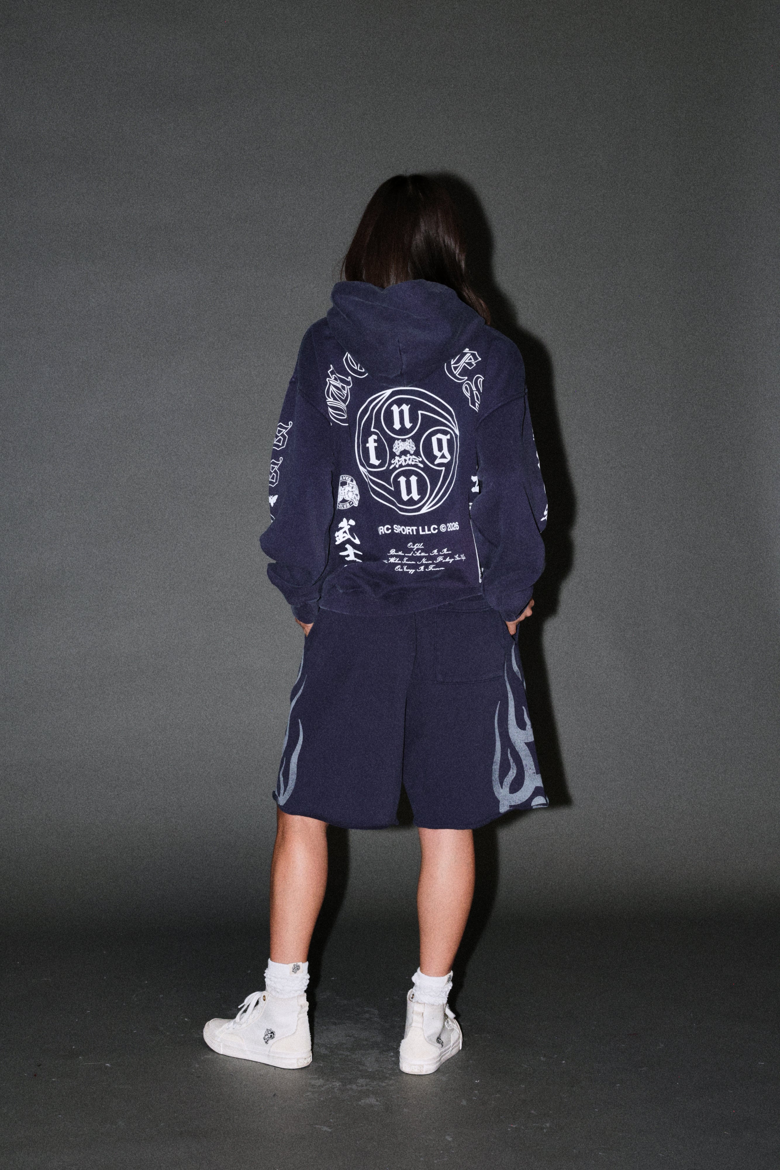 Kazoku Okami Bishop Hoodie in Navy