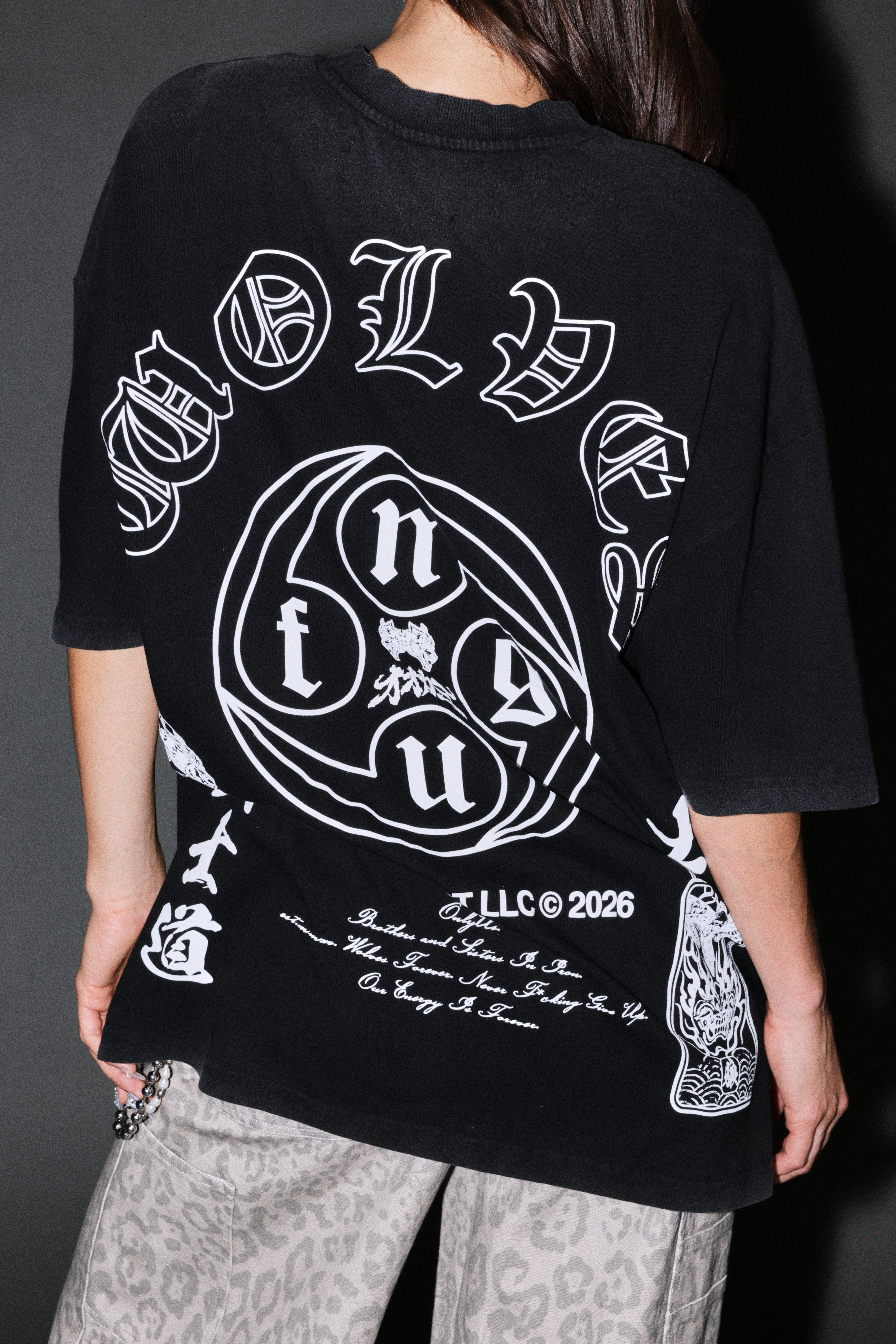 Kazoku Okami Premium Oversized Tee in Black
