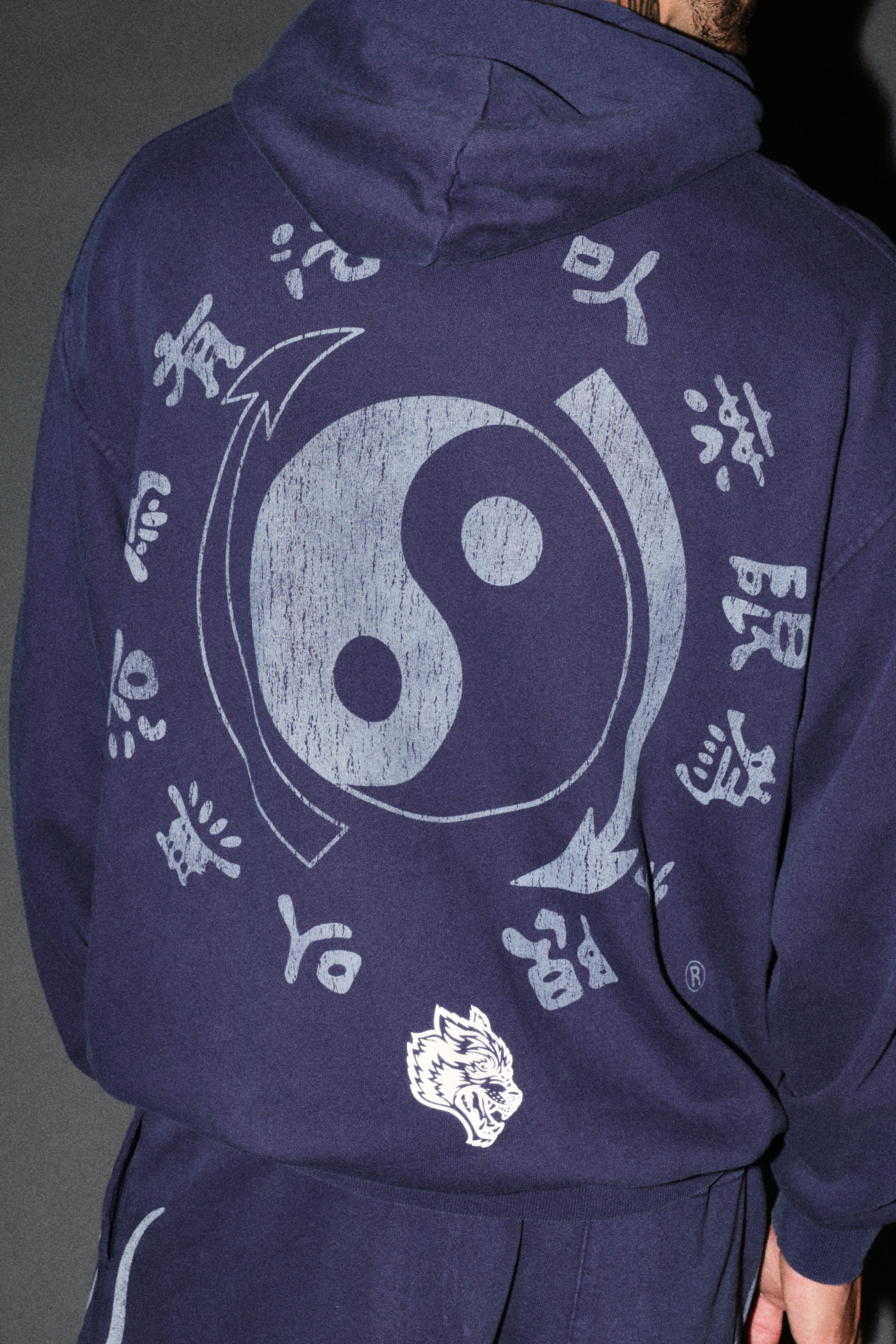 Bruce Lee Forever Pierce Hoodie in Navy